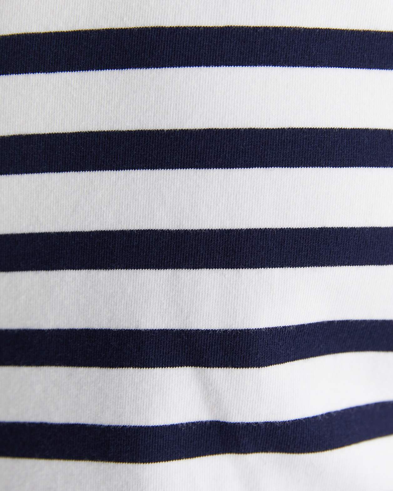 Perfect Tee in NAVY/WHITE