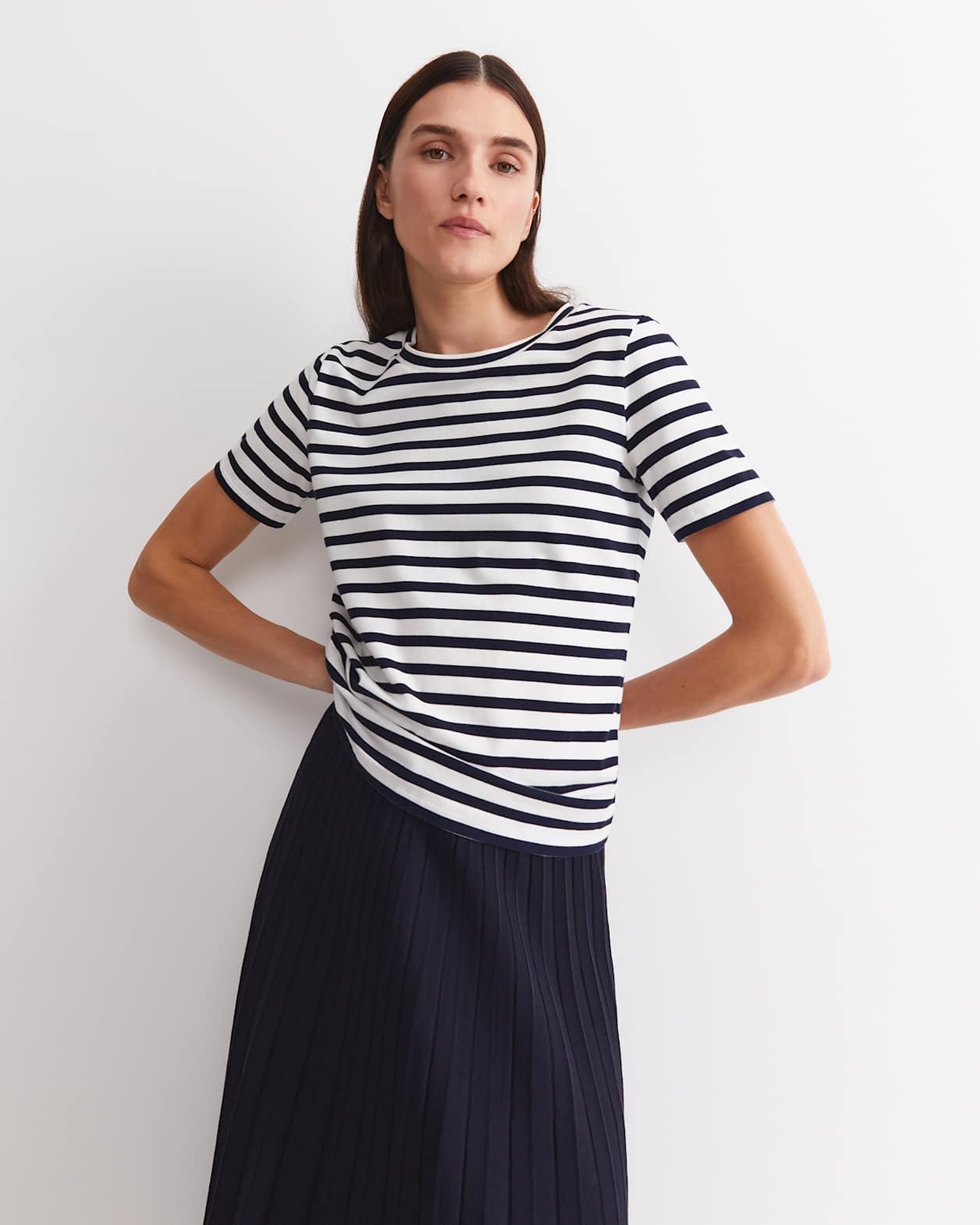 Perfect Tee in NAVY/WHITE