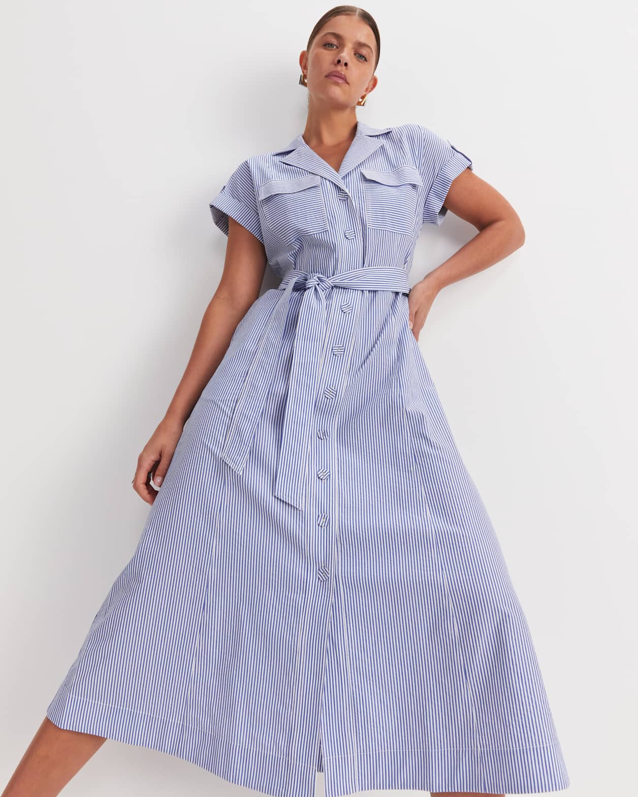 Nia Seersucker Midi Dress in BLUE/WHITE