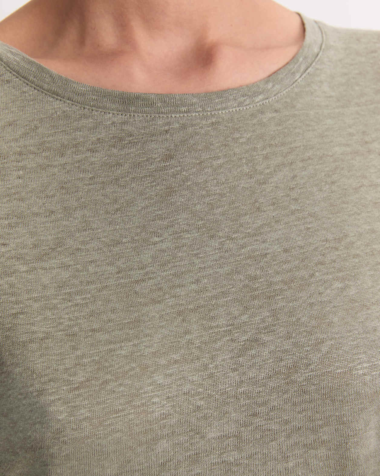 Tonia Crew Neck Linen Tee in KHAKI