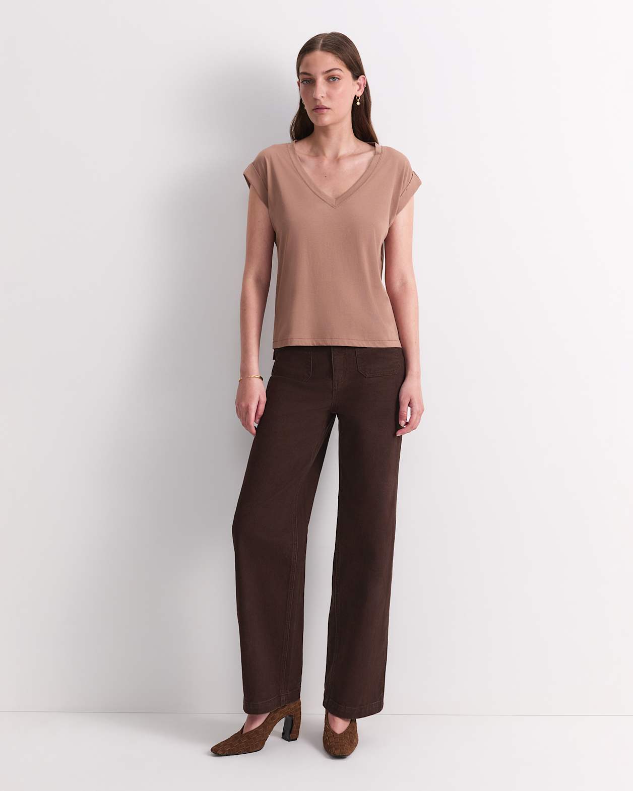 Blair Cotton V-Neck Tee in MOCHA