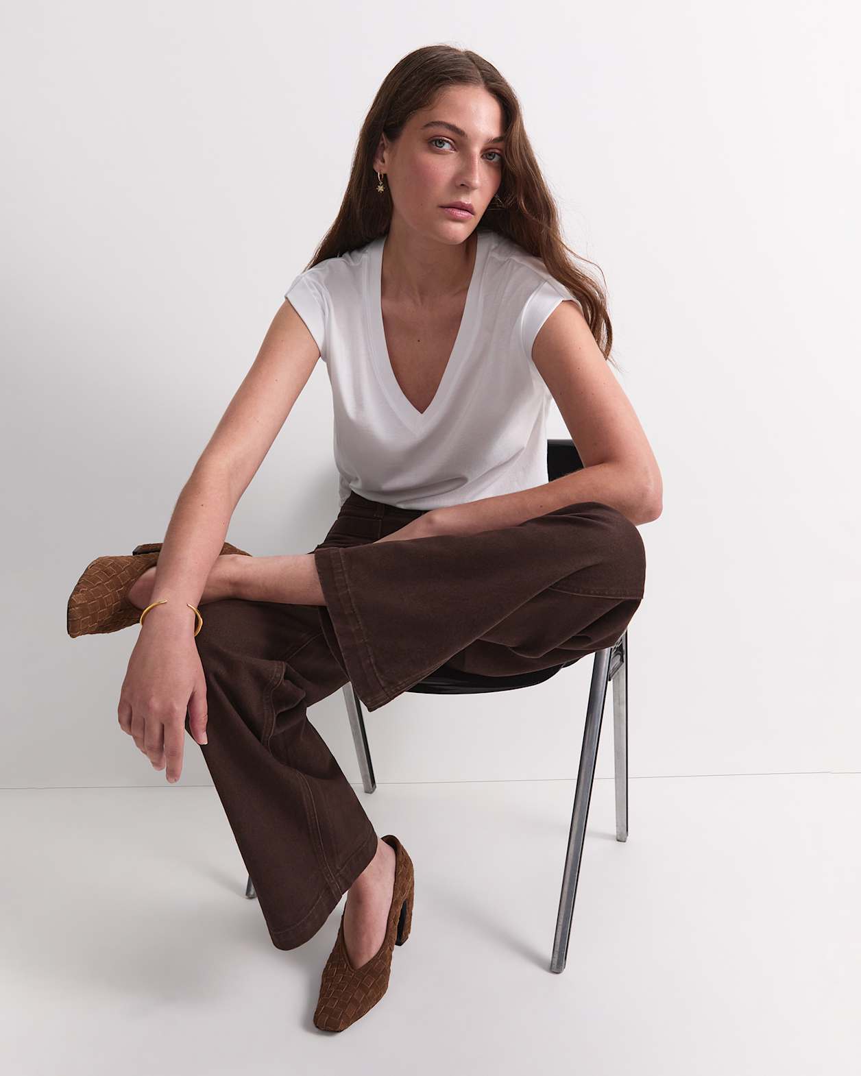 Blair Cotton V-Neck Tee in WHITE