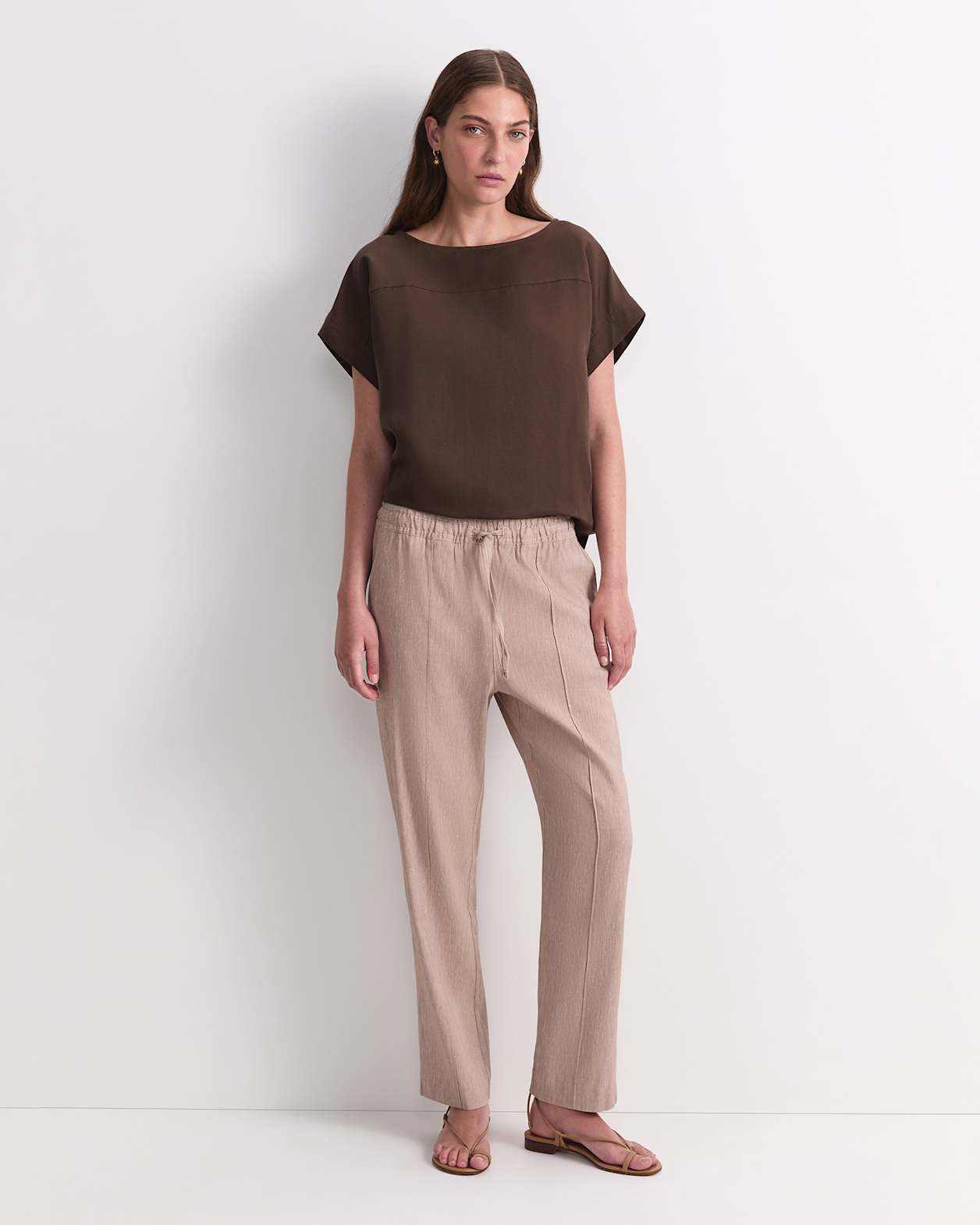 Rosa Tapered Linen Pant in MOCHA
