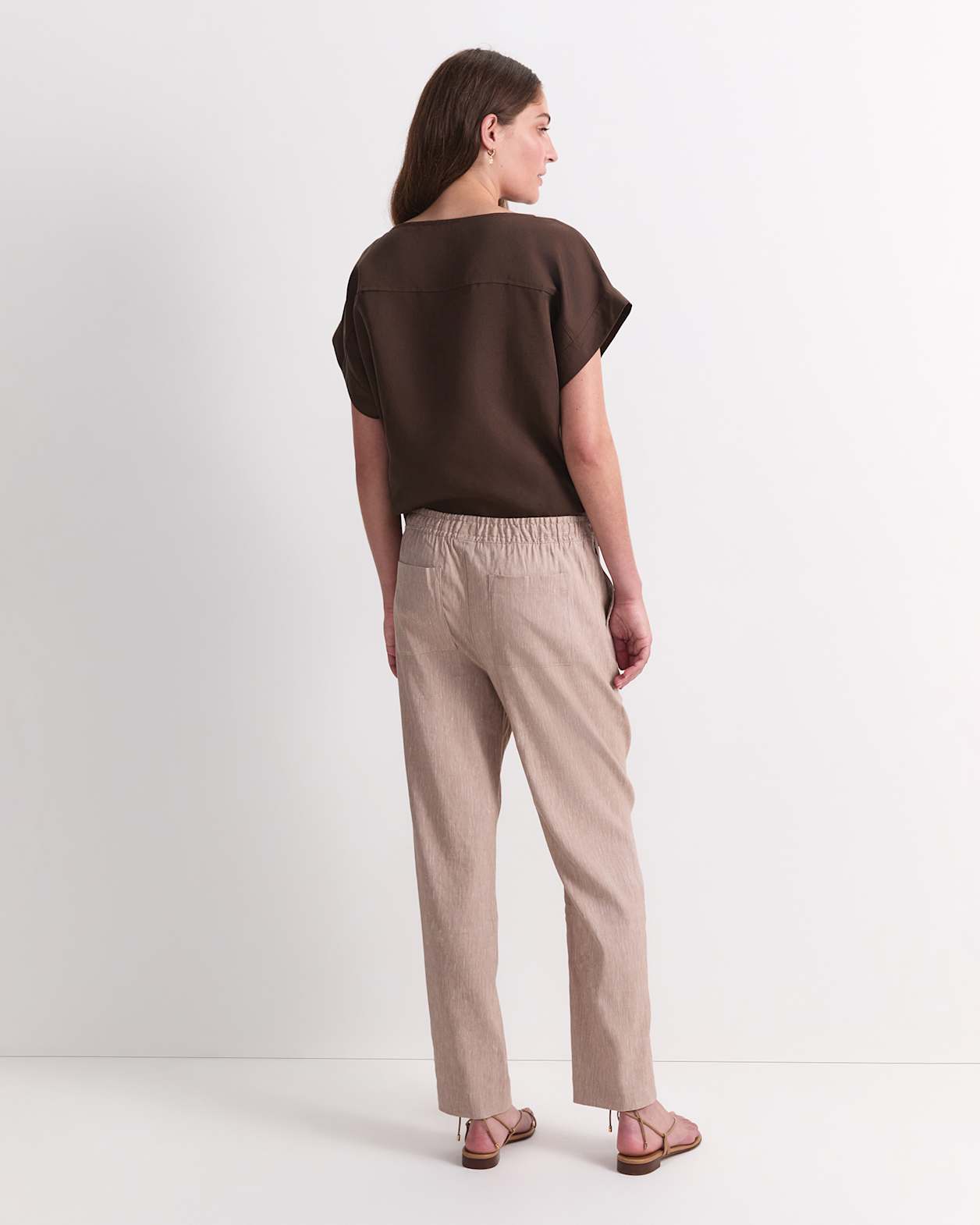 Rosa Tapered Linen Pant in MOCHA