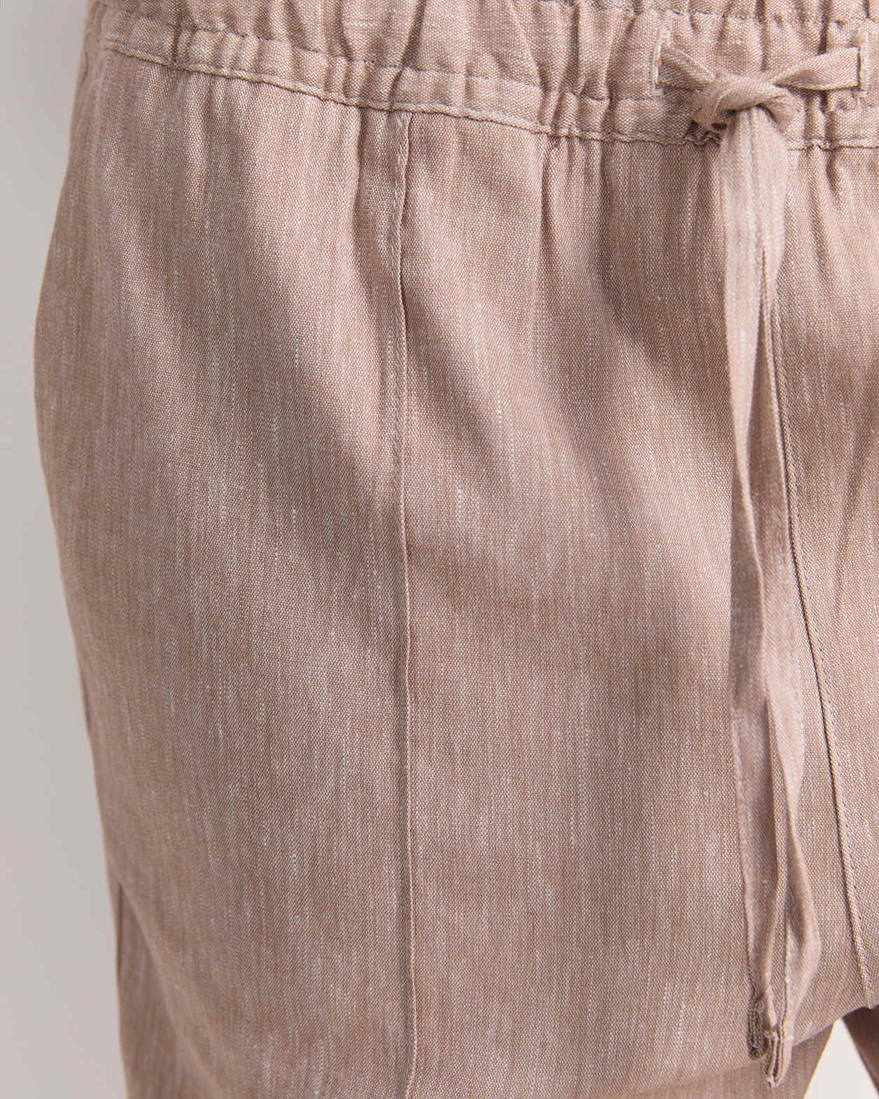 Rosa Tapered Linen Pant in MOCHA