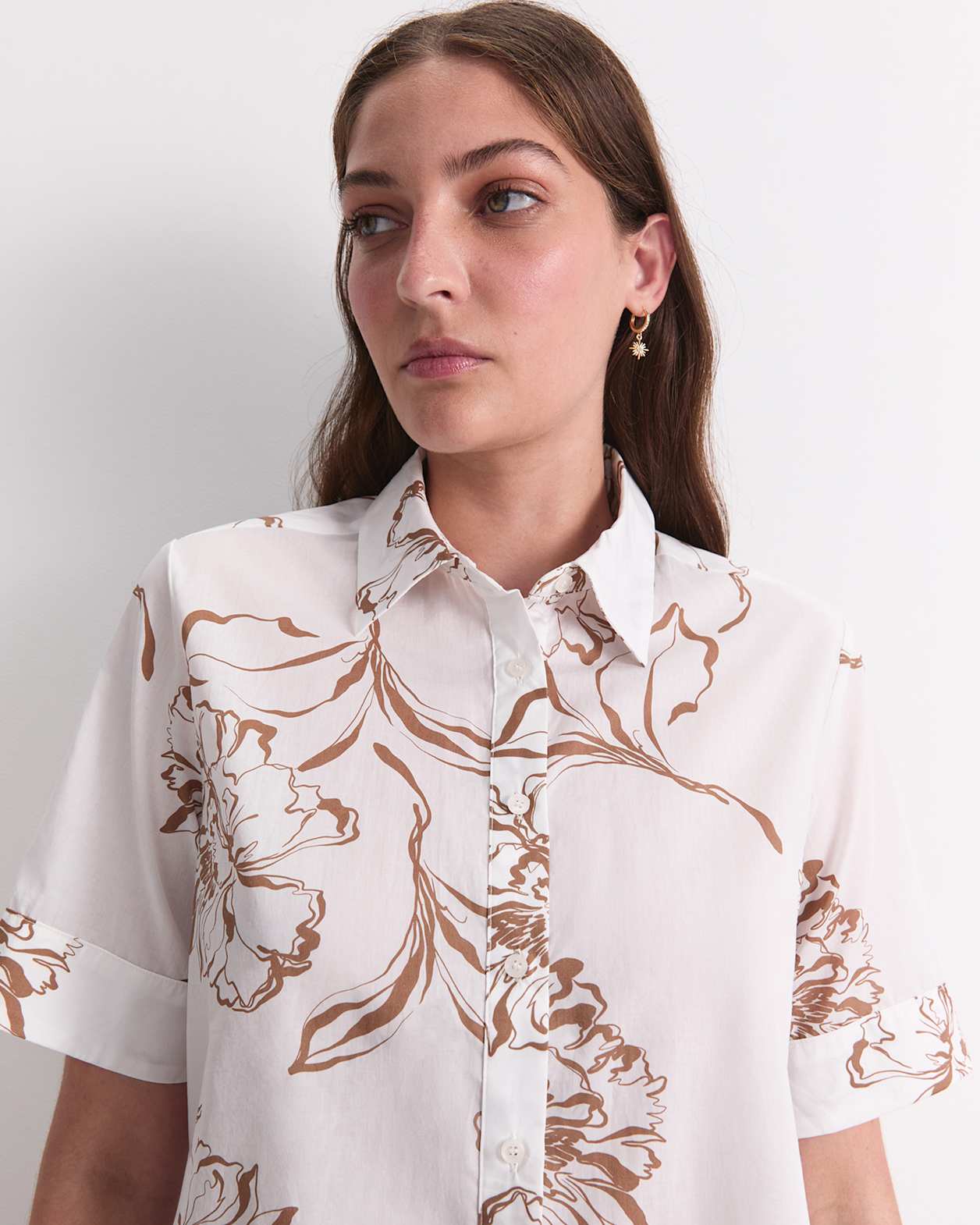 Franka Short Sleeve Lily Voile Shirt in MOCHA/WHITE