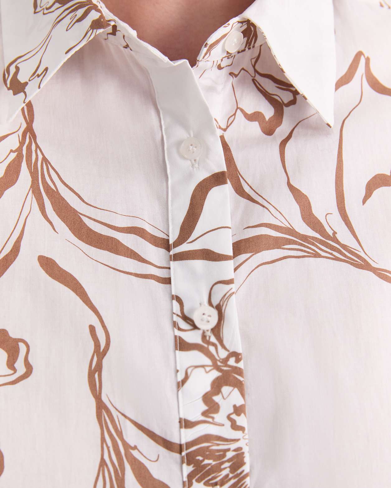 Franka Short Sleeve Lily Voile Shirt in MOCHA/WHITE