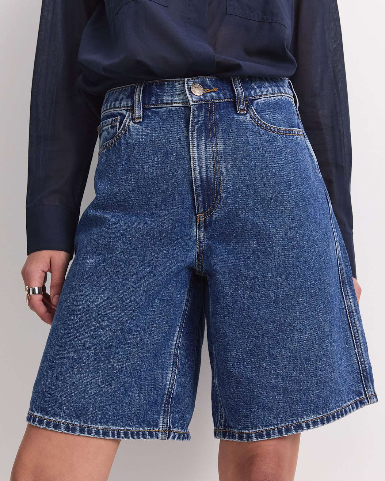 Allegra Denim Short in MID WASH