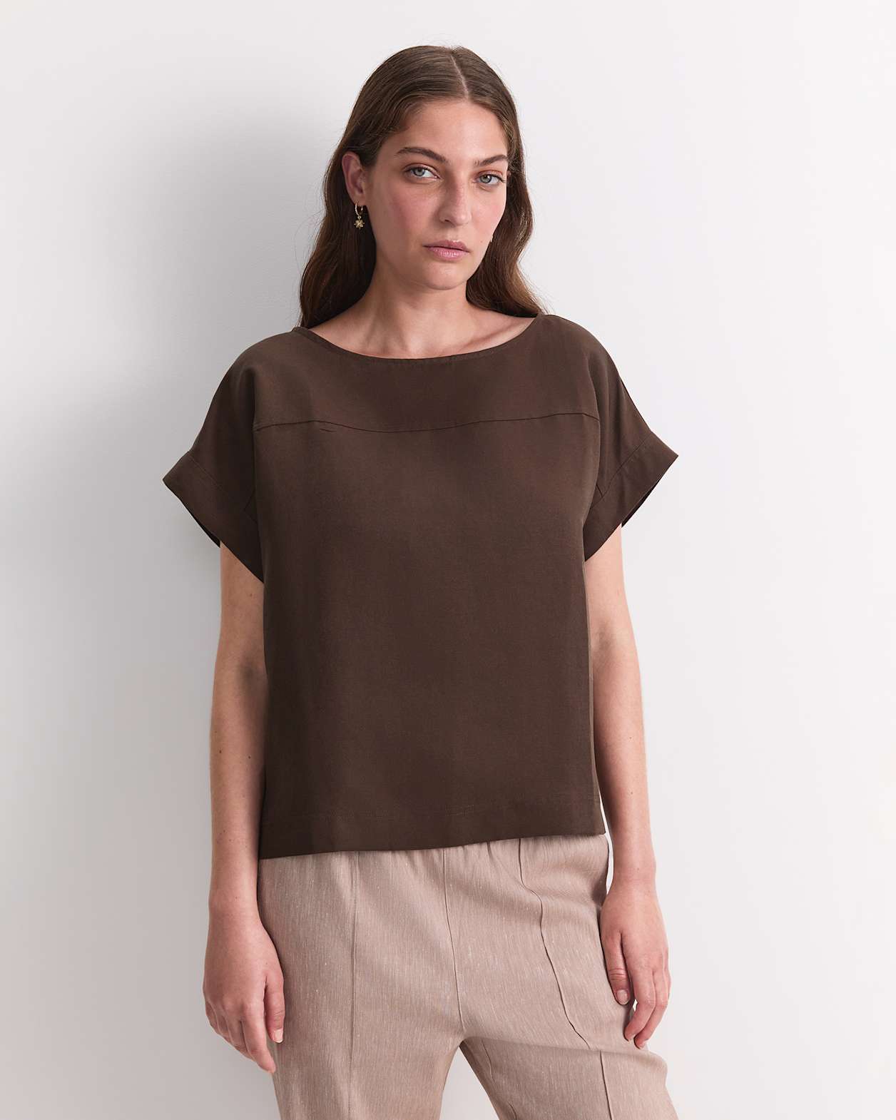 Vallerina Popover Top in CHOCOLATE