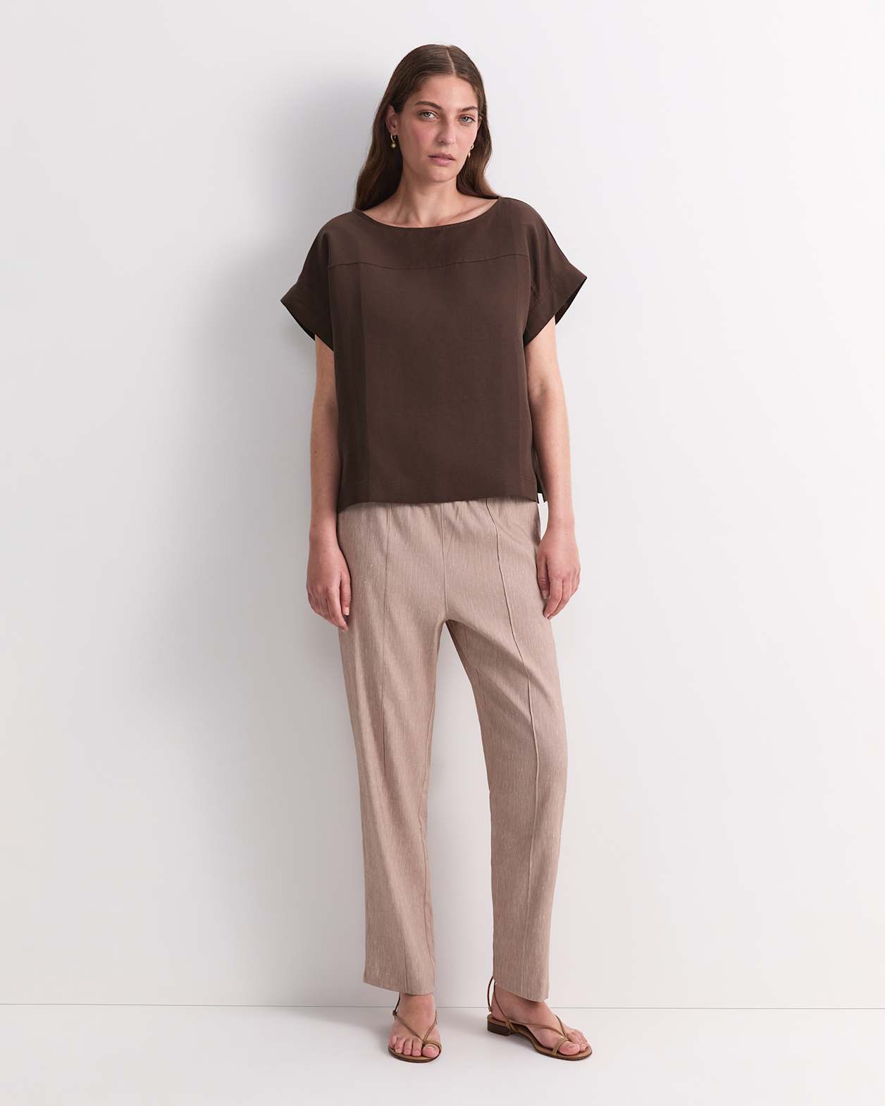 Vallerina Popover Top in CHOCOLATE