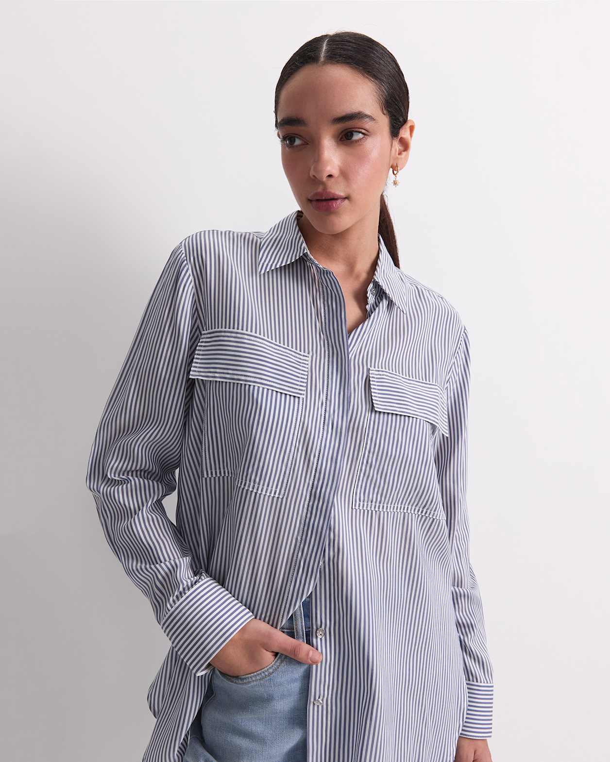 Vivian Stripe Shirt in NAVY/WHITE