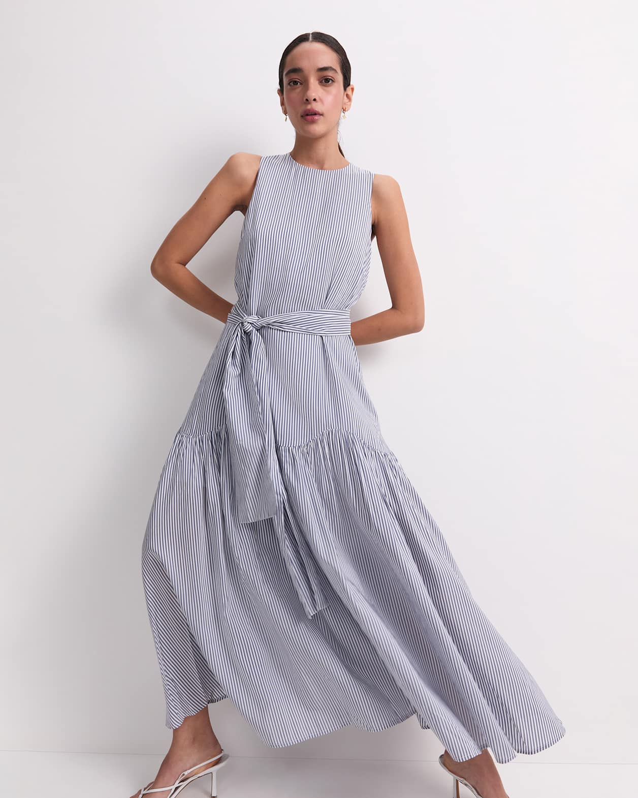 Vivian Maxi Dress in NAVY/WHITE