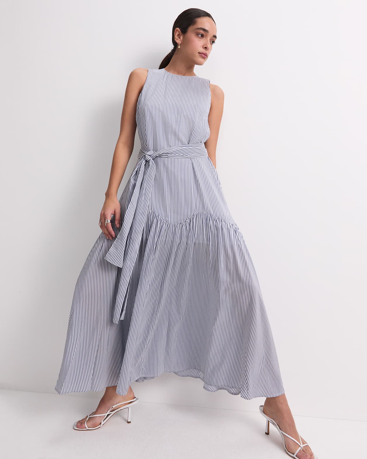 Vivian Maxi Dress in NAVY/WHITE
