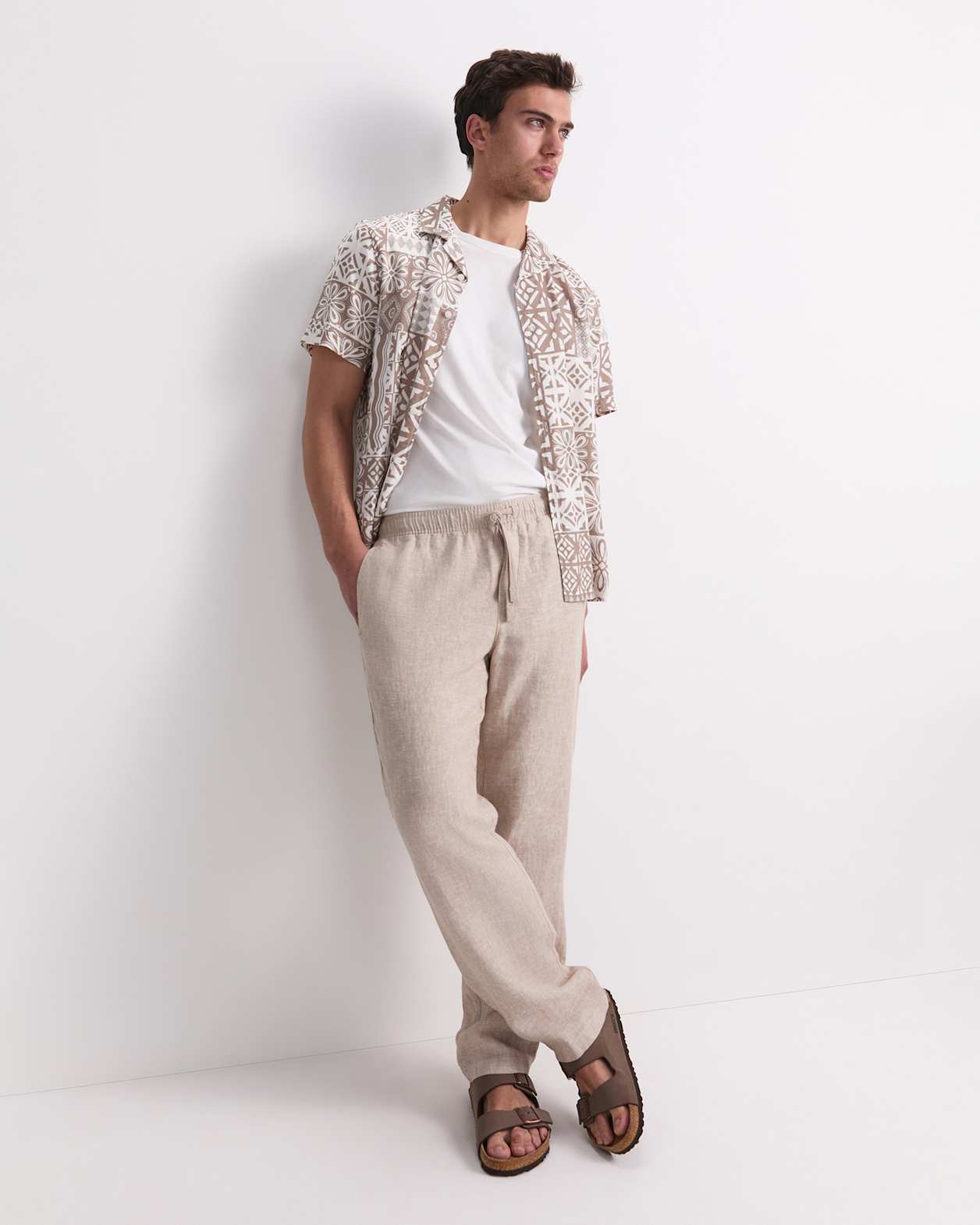 Caffery Yarn-Dyed Linen Pant in CAPPUCCINO