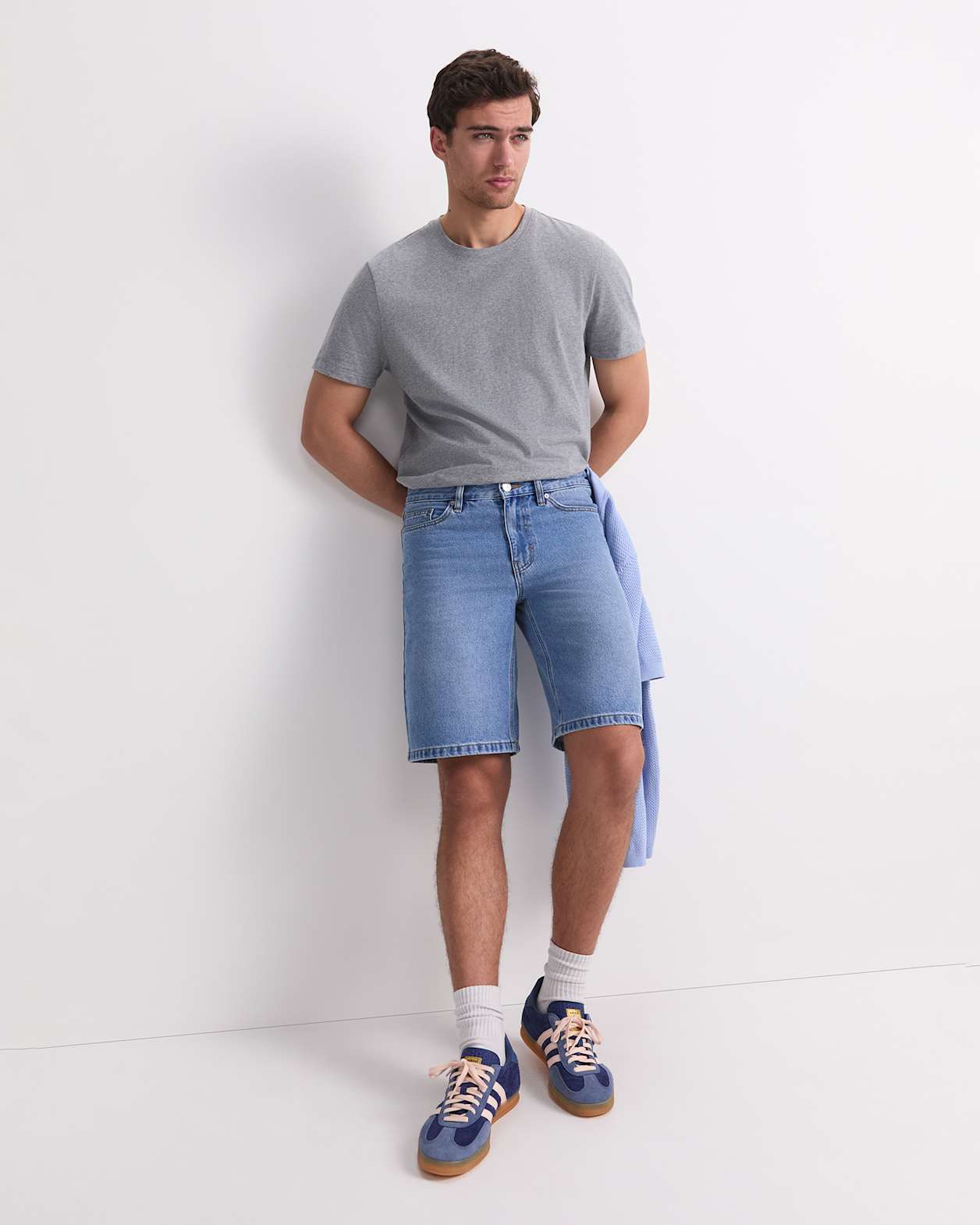 Aaran Denim 5 Pocket Short in MID WASH