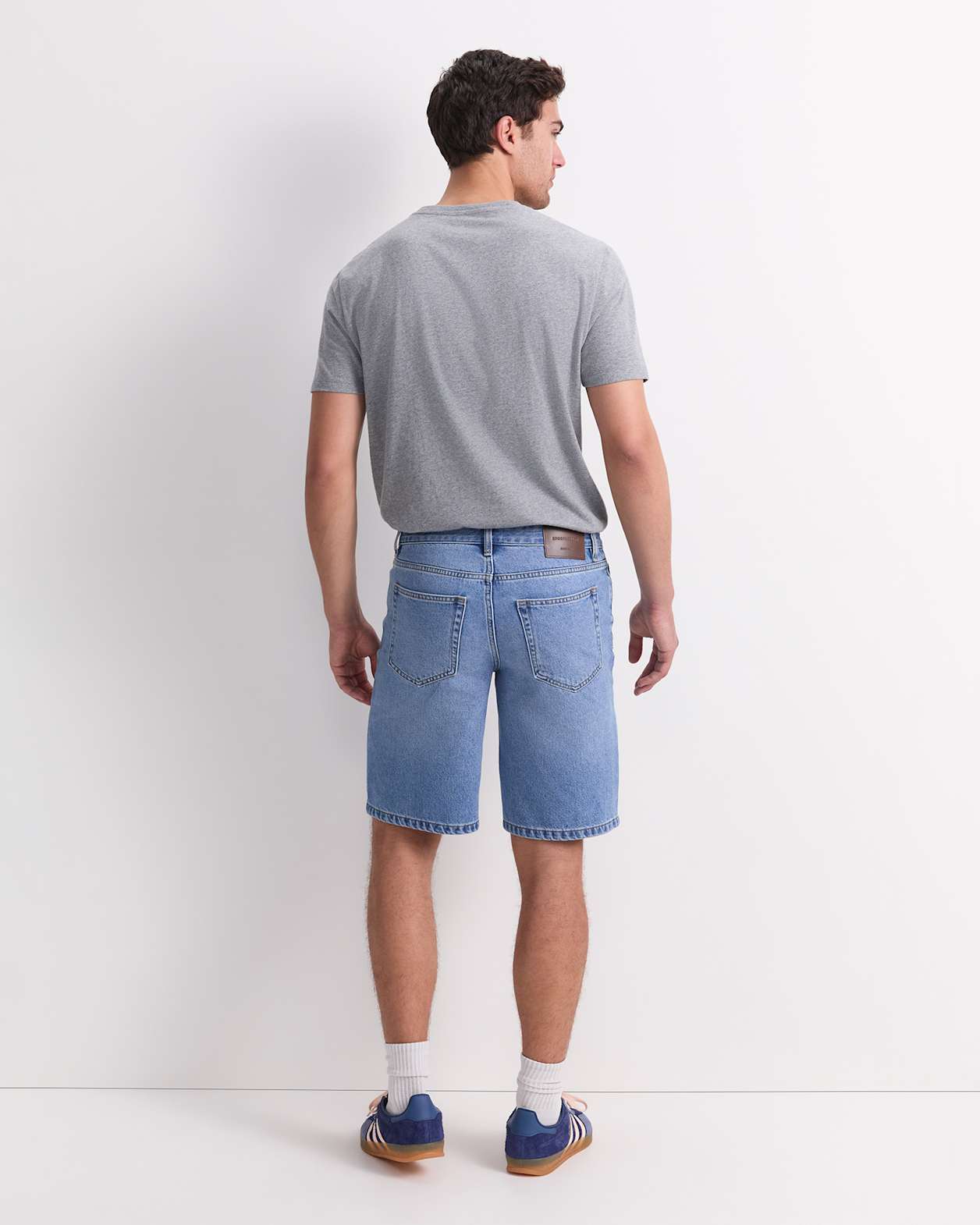Aaran Denim 5 Pocket Short in MID WASH