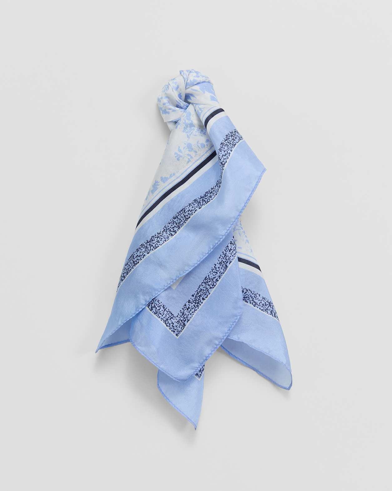 Eloise Scarf in PALE BLUE