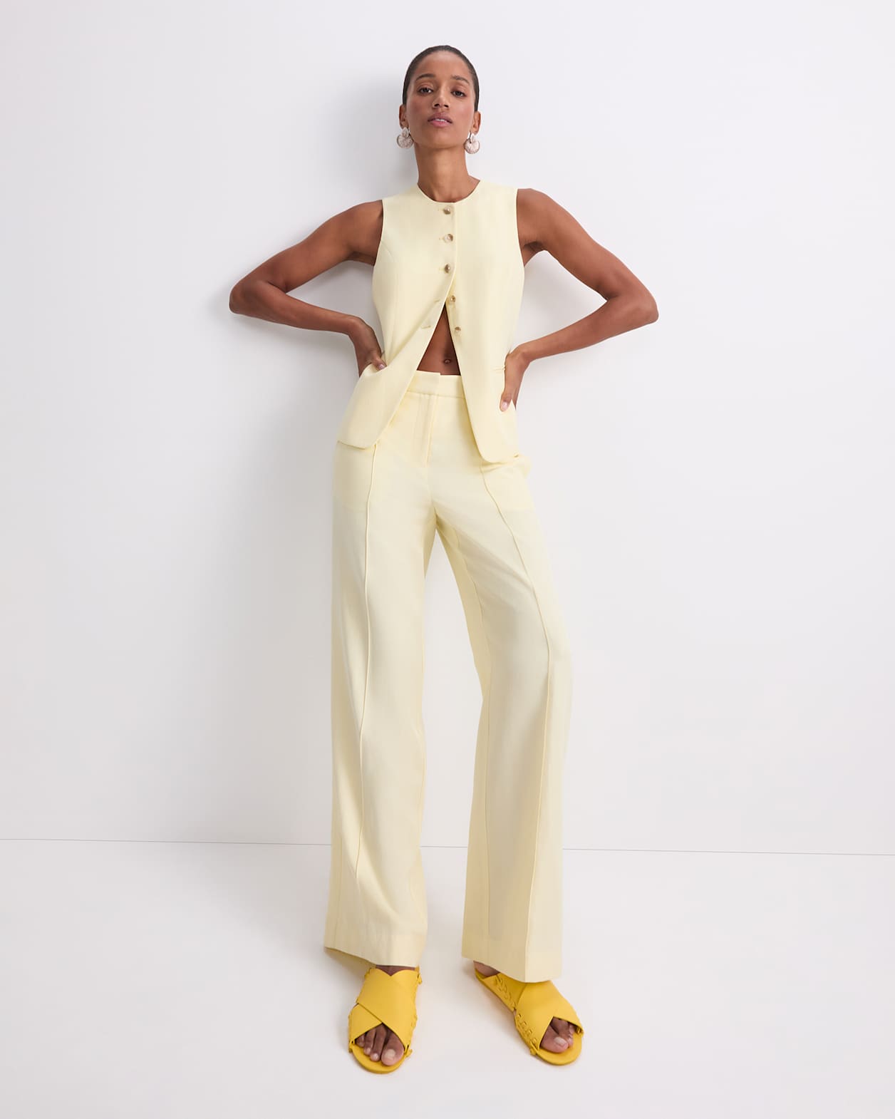 Valerie Vest in LEMON