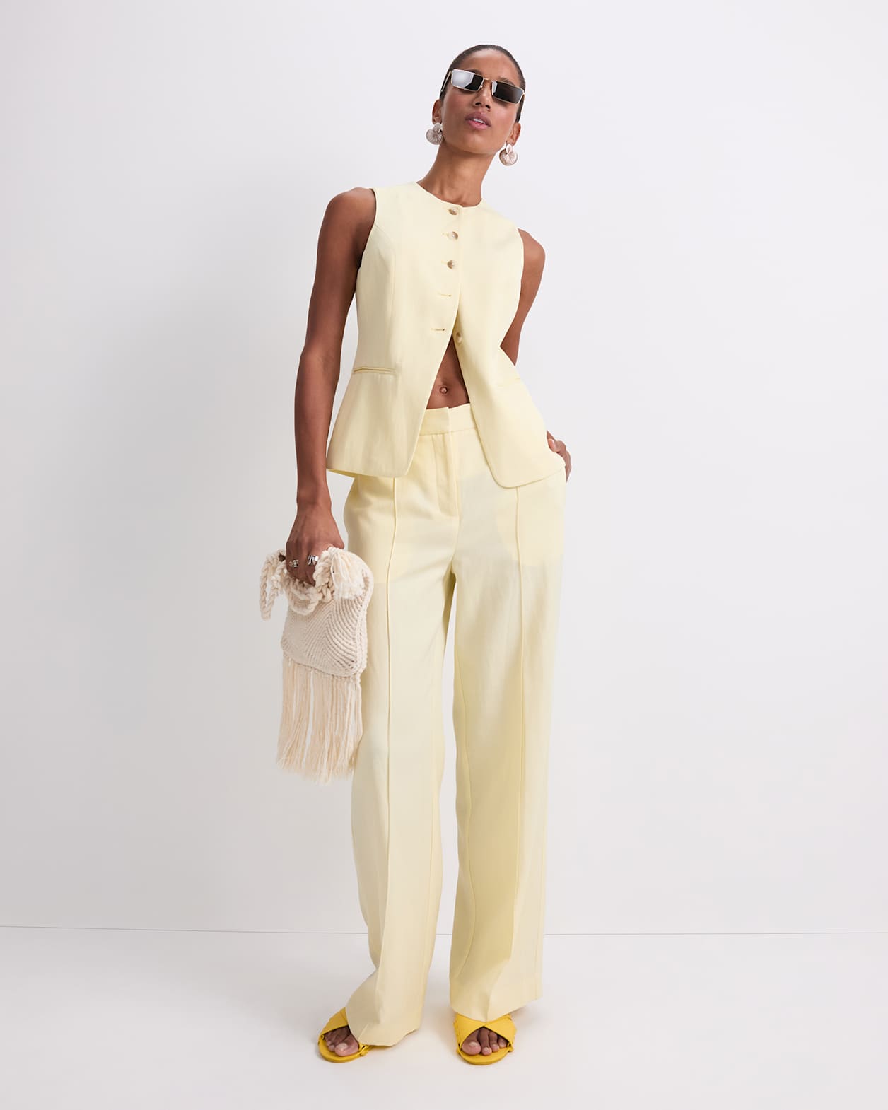 Valerie Vest in LEMON