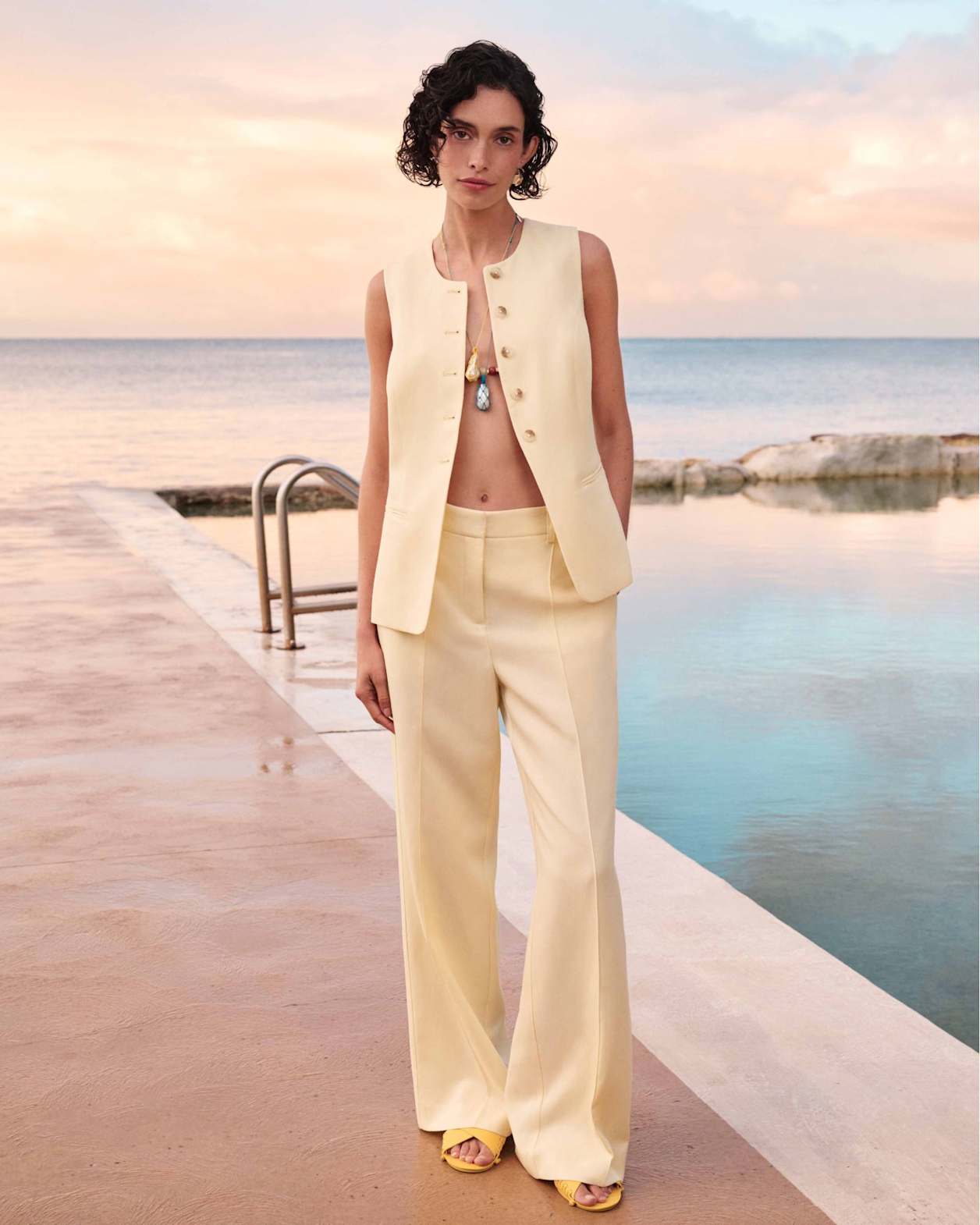 Valerie Straight Leg Pants in LEMON