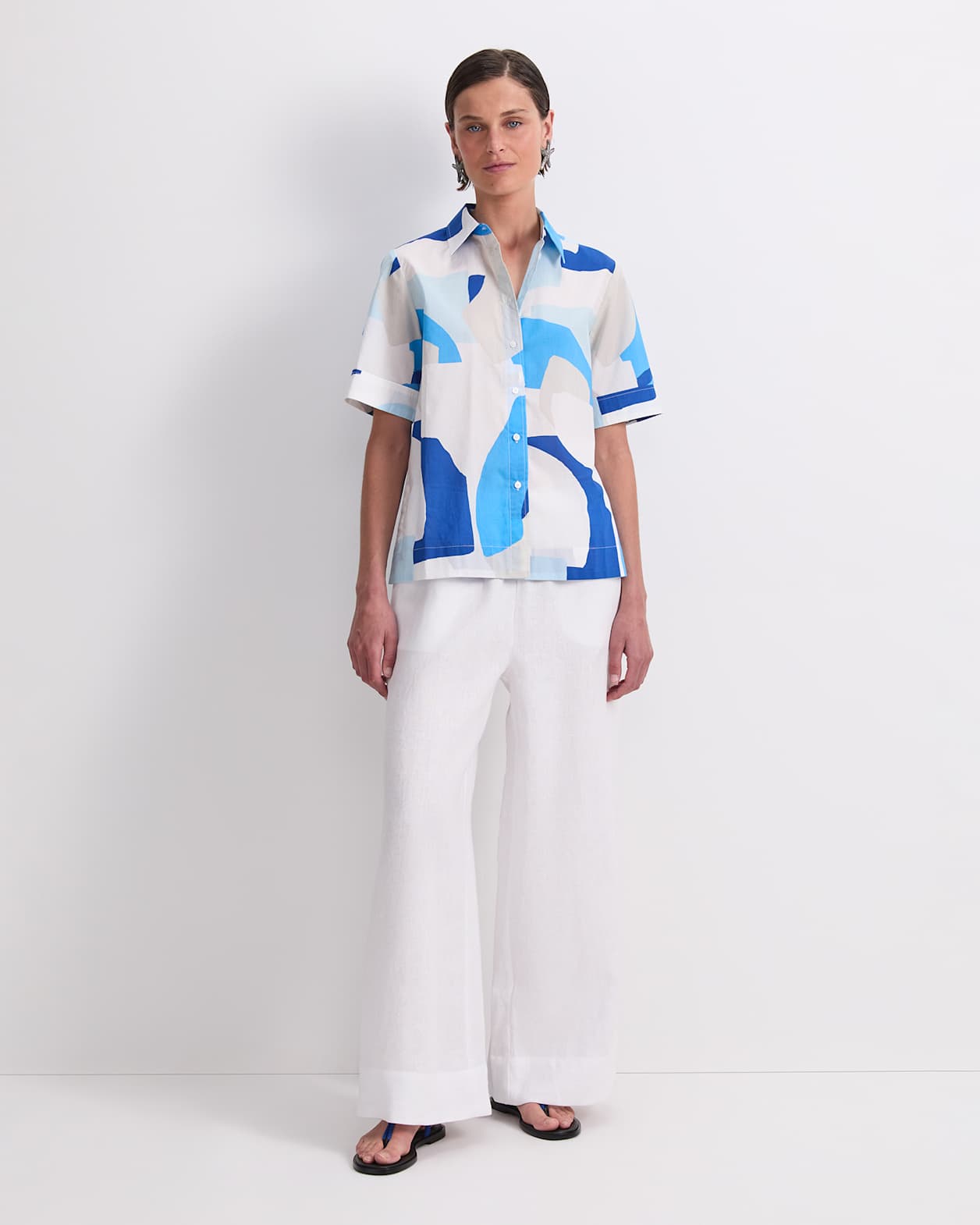 Nora Short Sleeve Lily Voile Shirt in BLUE MULTI
