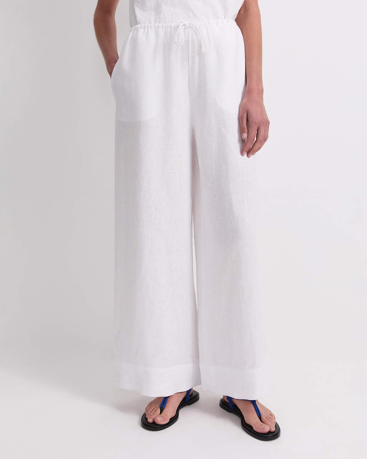 Ariana Wide Leg Linen Pant in WHITE