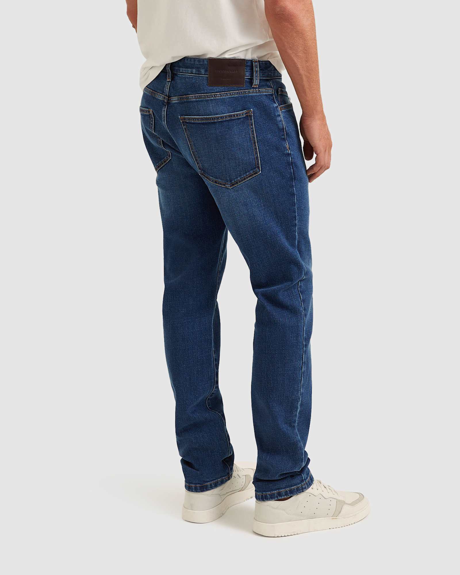 Jackson Slim Jean in VINTAGE WASH