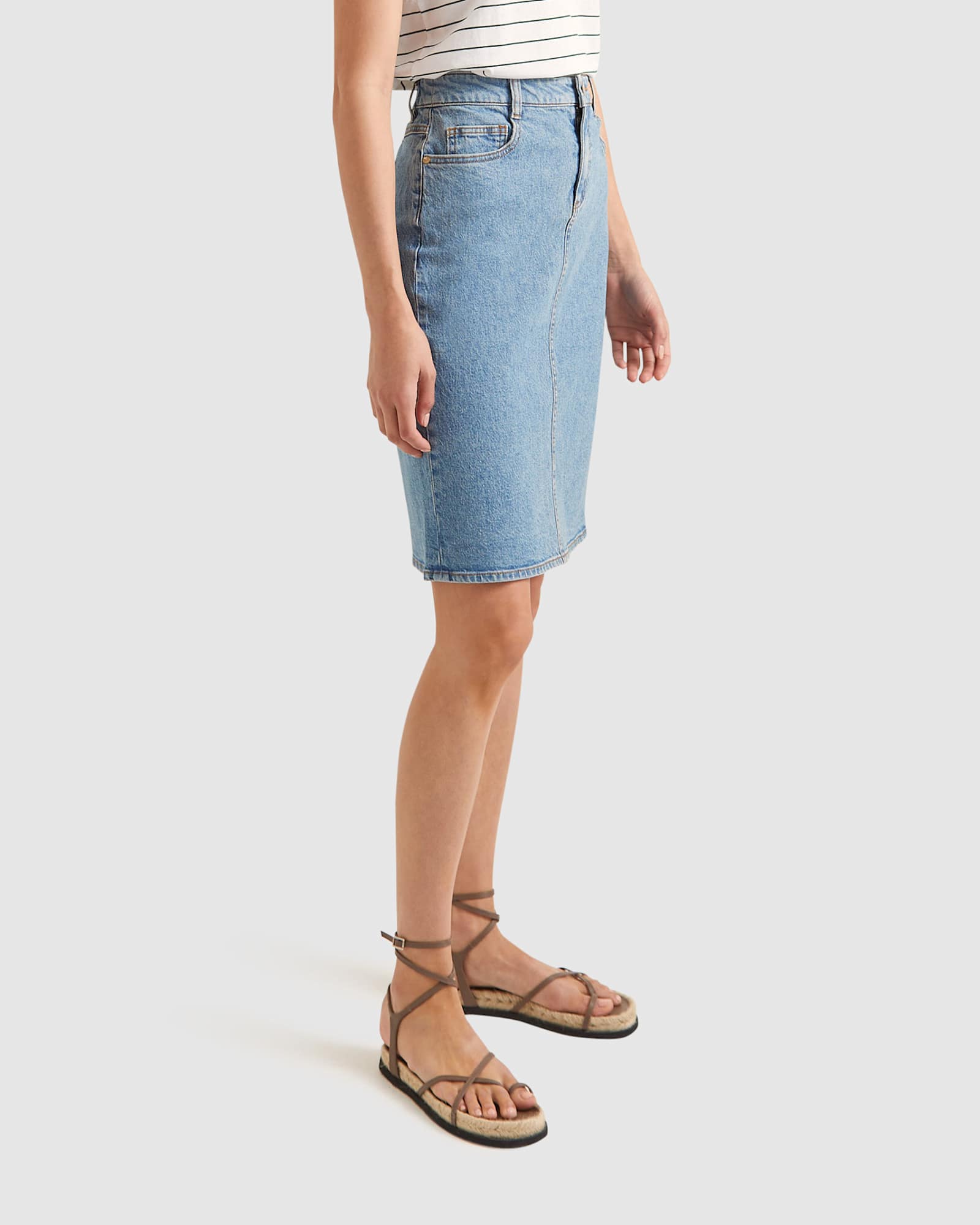 Brodie Denim Skirt in WASHED DENIM