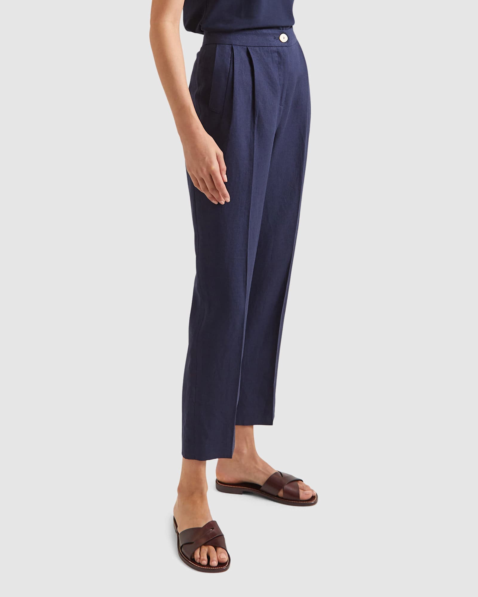Linen Pant in NAVY