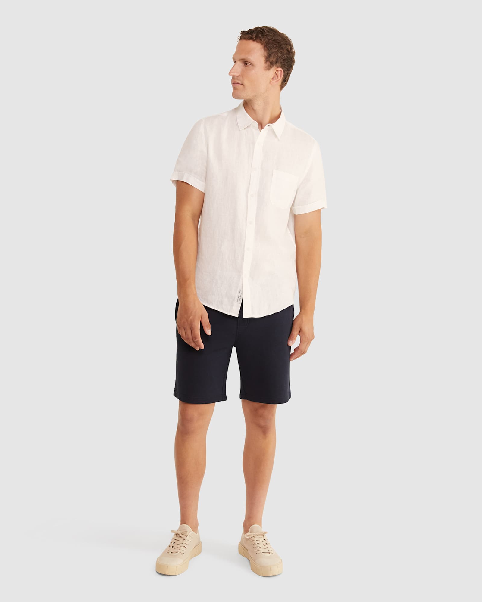 Linen Short Sleeve Shirt in WHITE