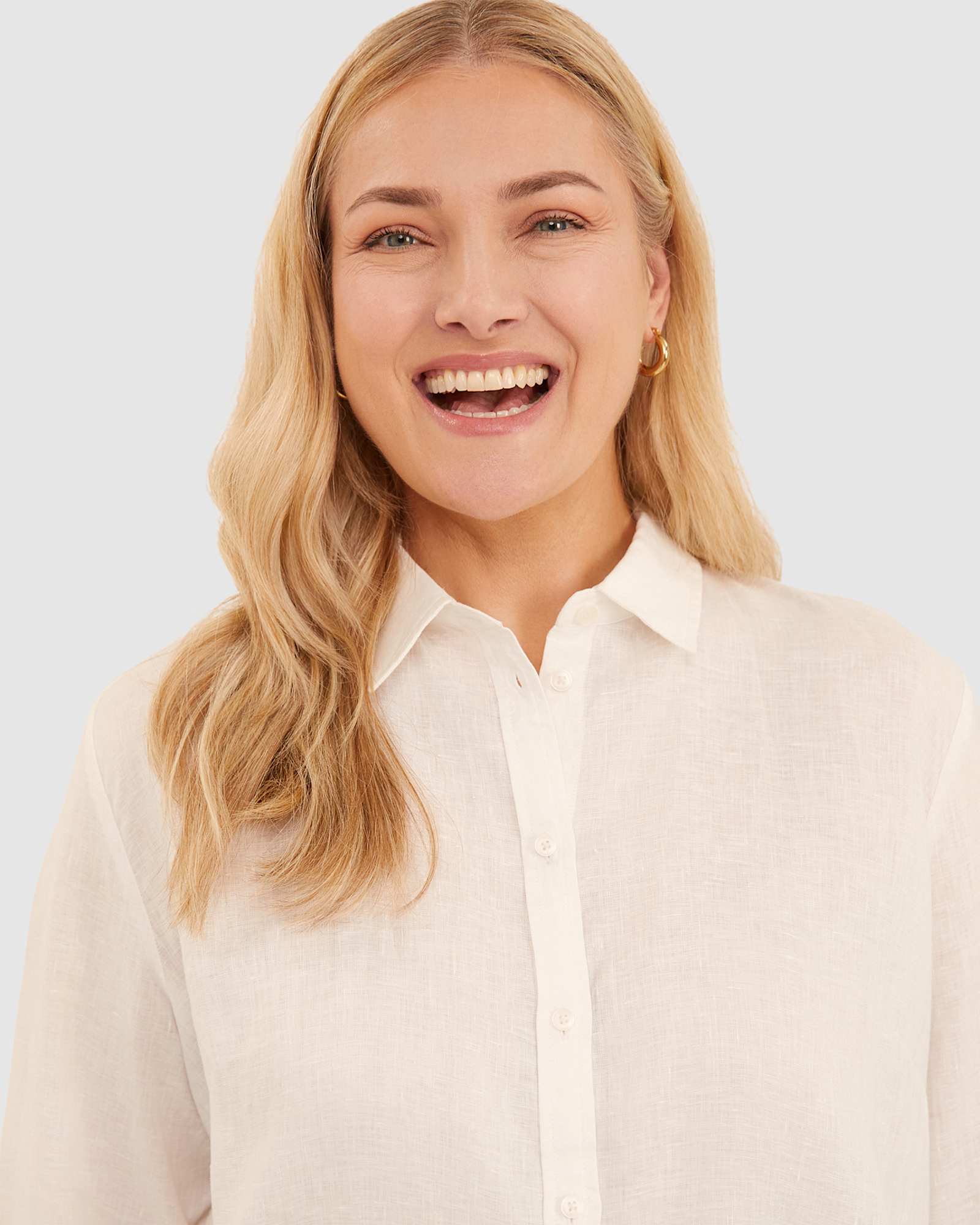 Daisy Relaxed Linen Shirt in WHITE