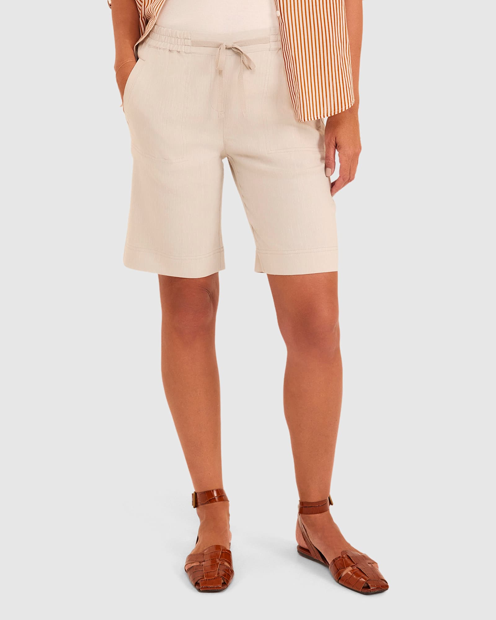 Rosa Linen Short in NATURAL