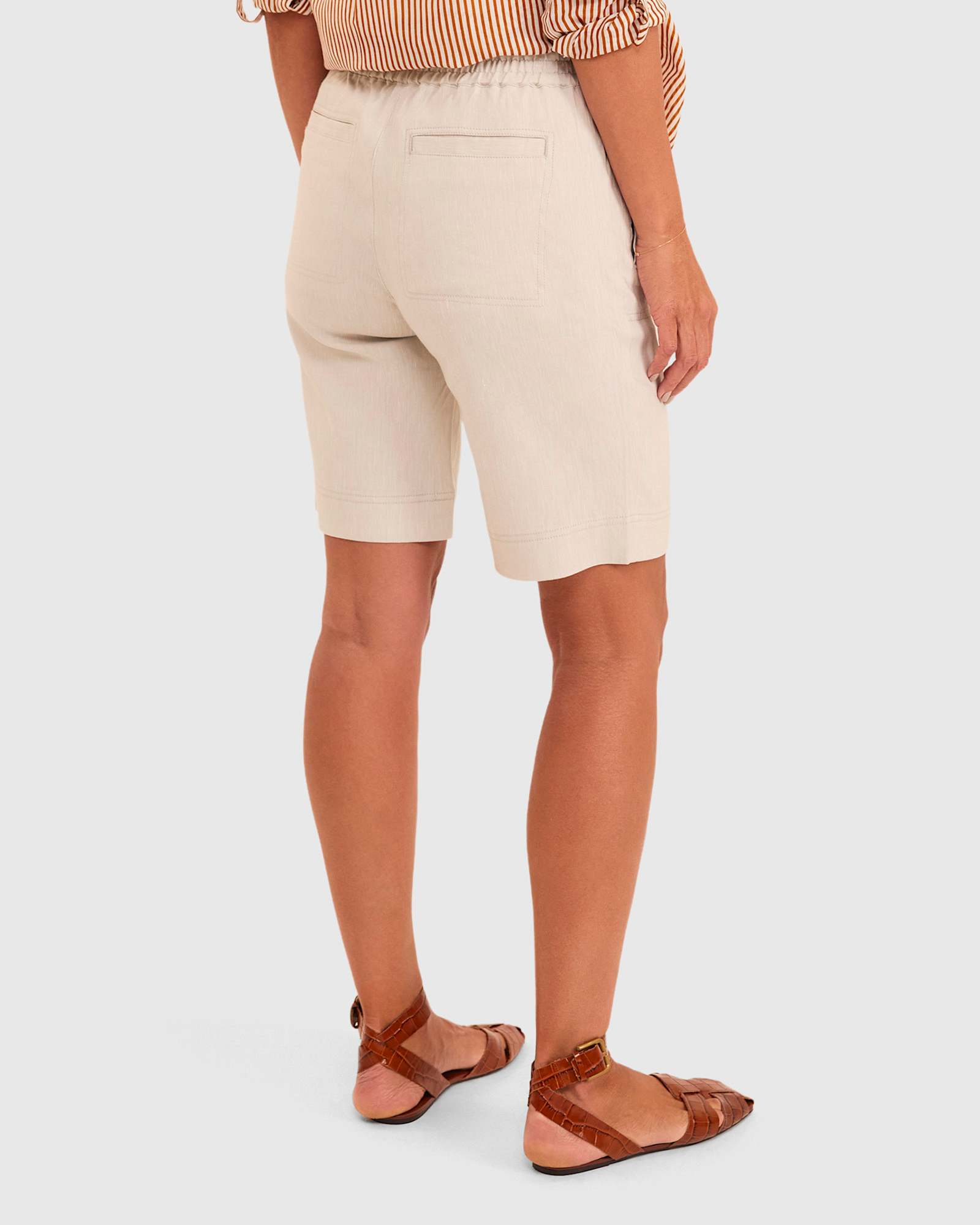 Rosa Linen Short in NATURAL