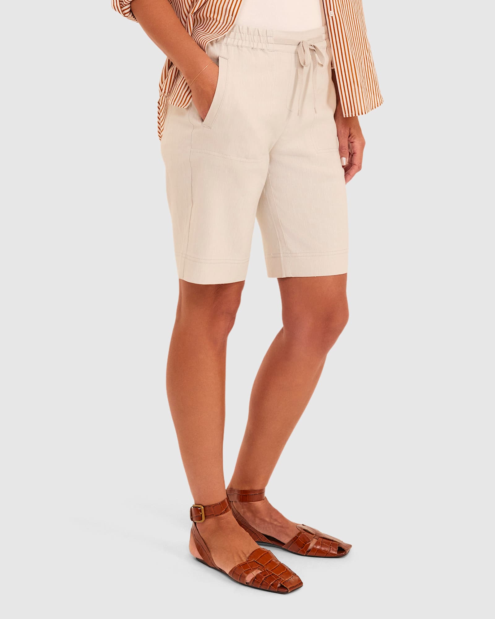 Rosa Linen Short in NATURAL