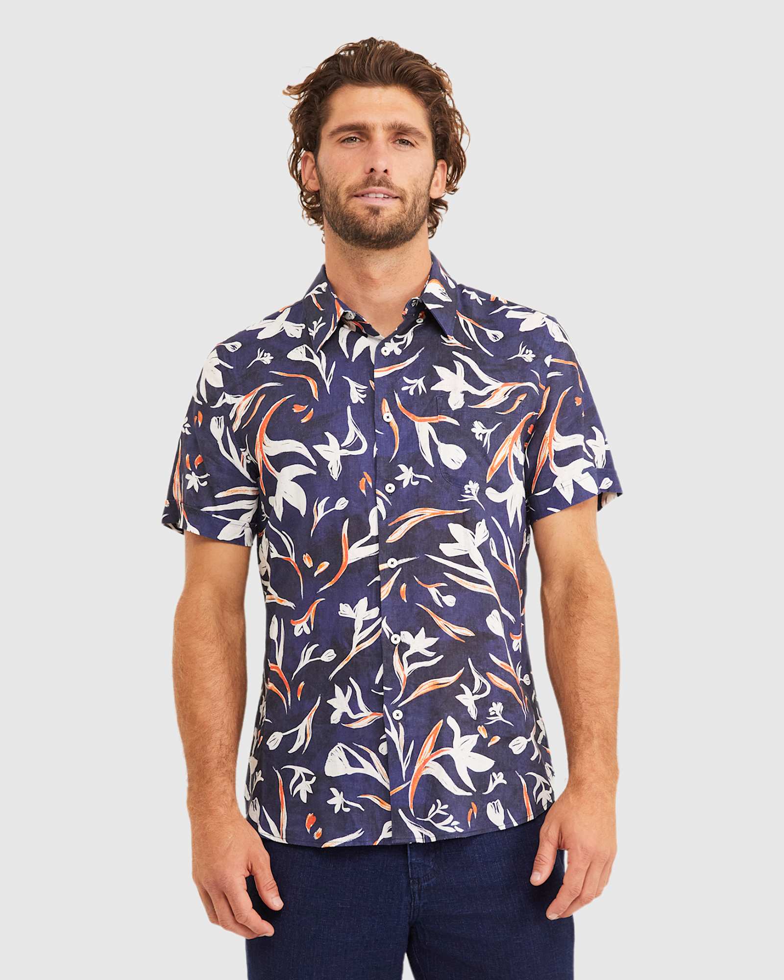 Crawford Short Sleeve Tapered Shirt in NAVY