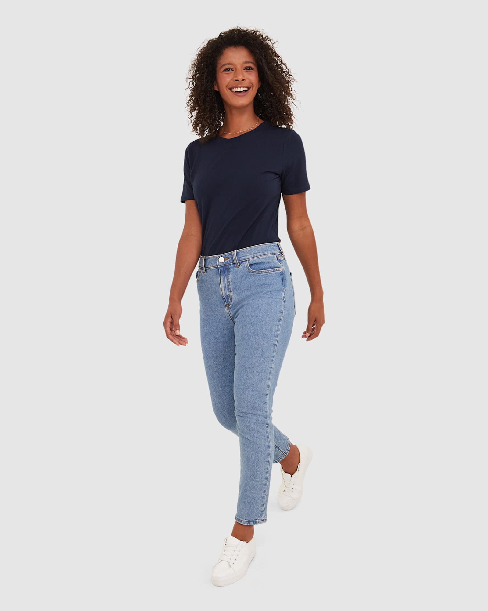 Lari Slim Jean in WASHED DENIM