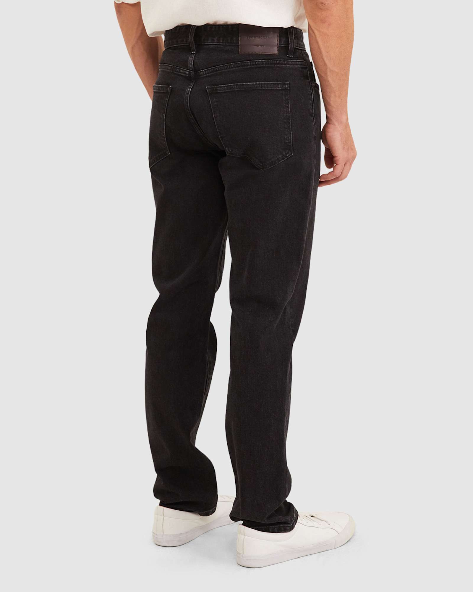 Grayson Straight Jean in WASHED BLACK