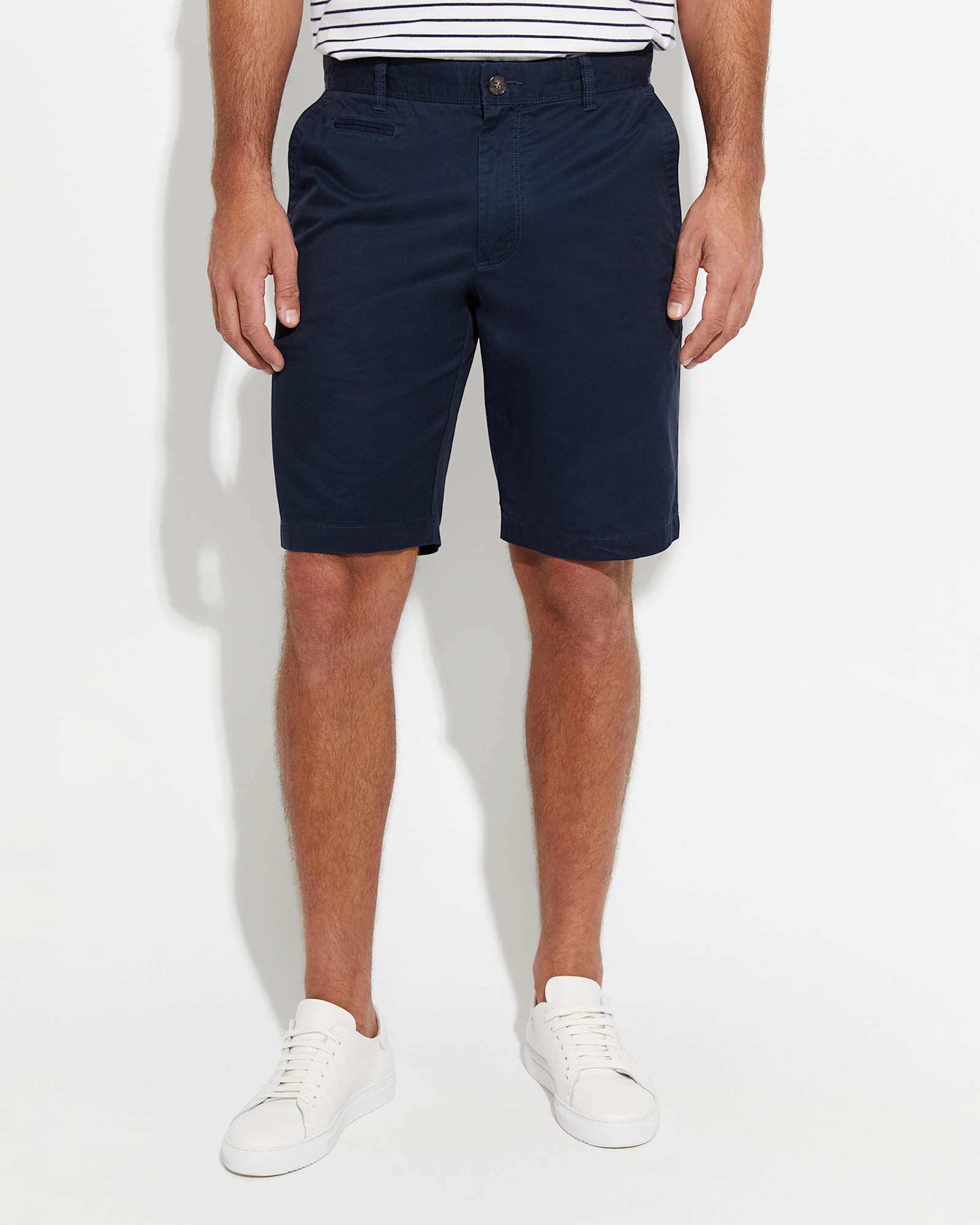 Classic Chino Short in AIRFORCE BLUE