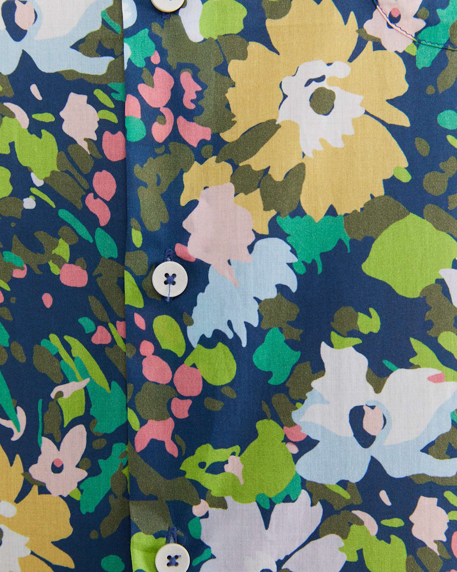 Amor Liberty Short Sleeve Shirt in MULTI