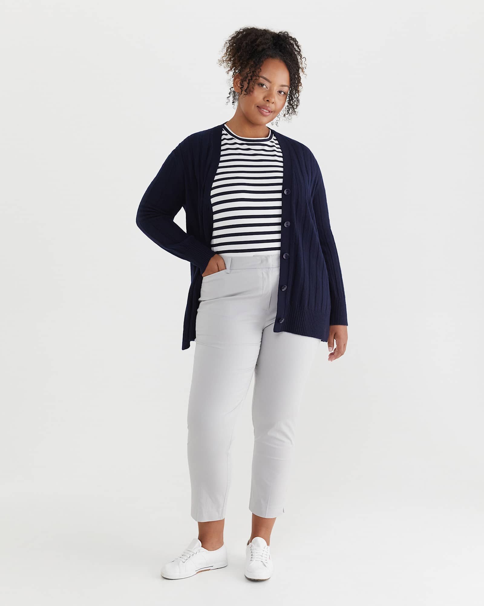 The Perfect T-Shirt in NAVY/WHITE