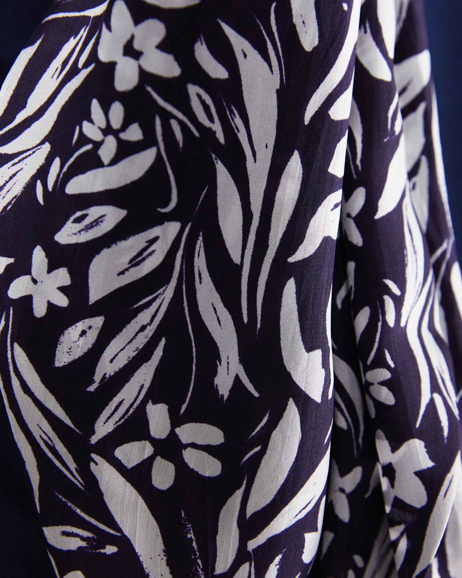 Farrah Silk Scarf in NAVY MULTI