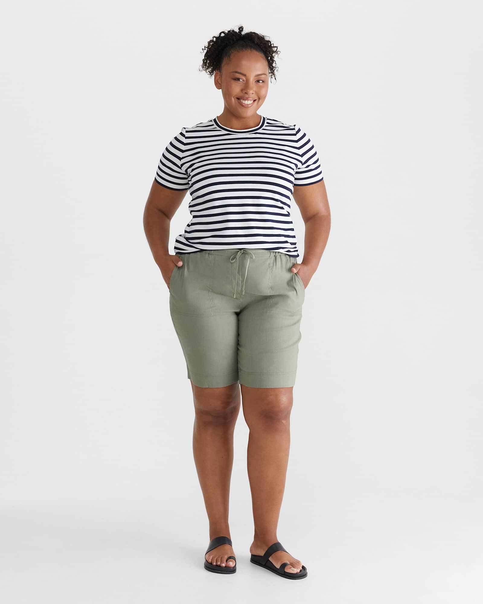 Rosa Linen Short in KHAKI
