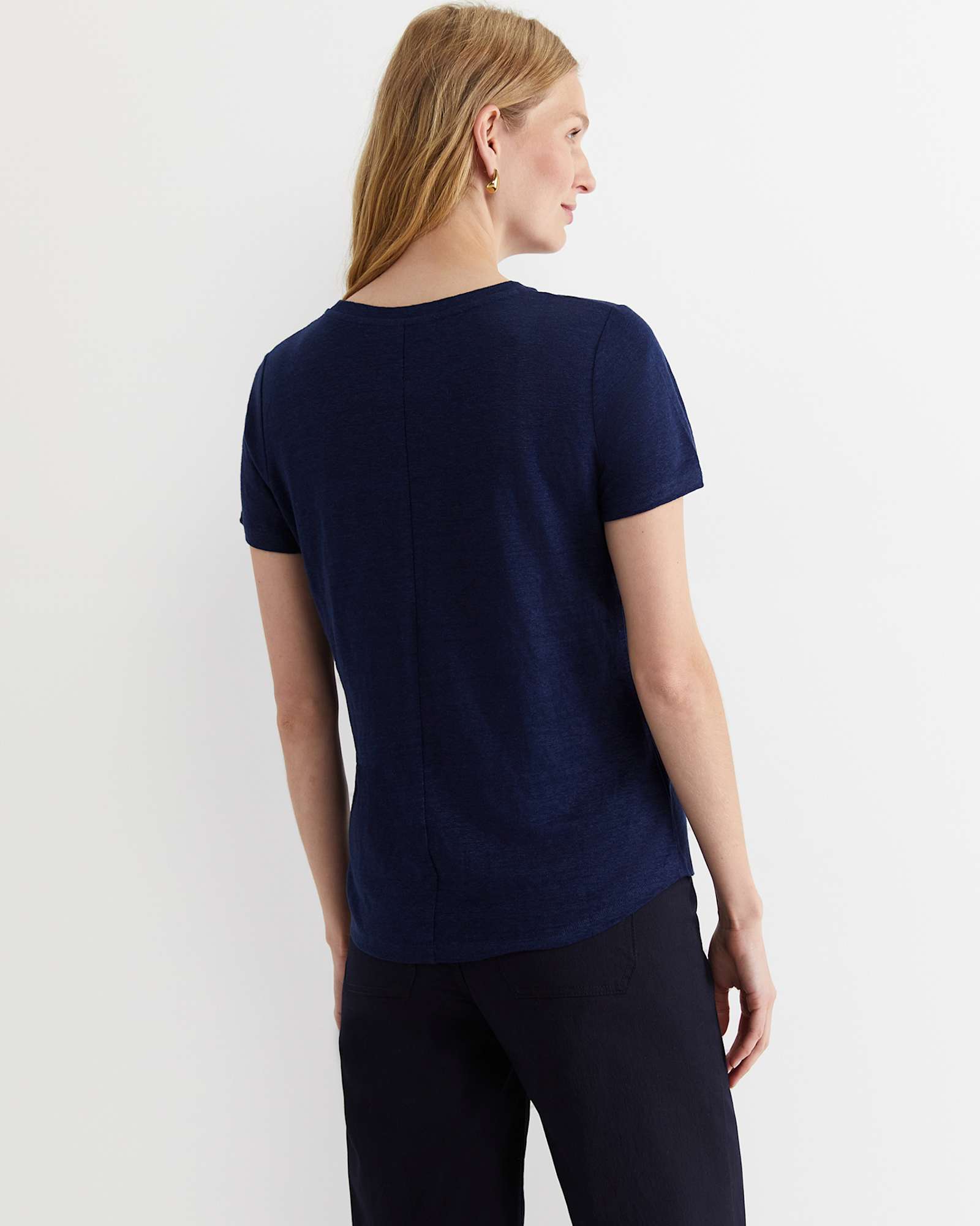 Tonia Crew Neck Linen Tee in NAVY