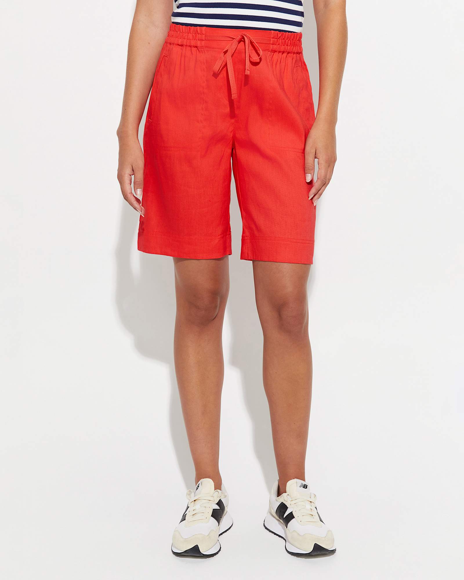 Rosa Linen Short in RED