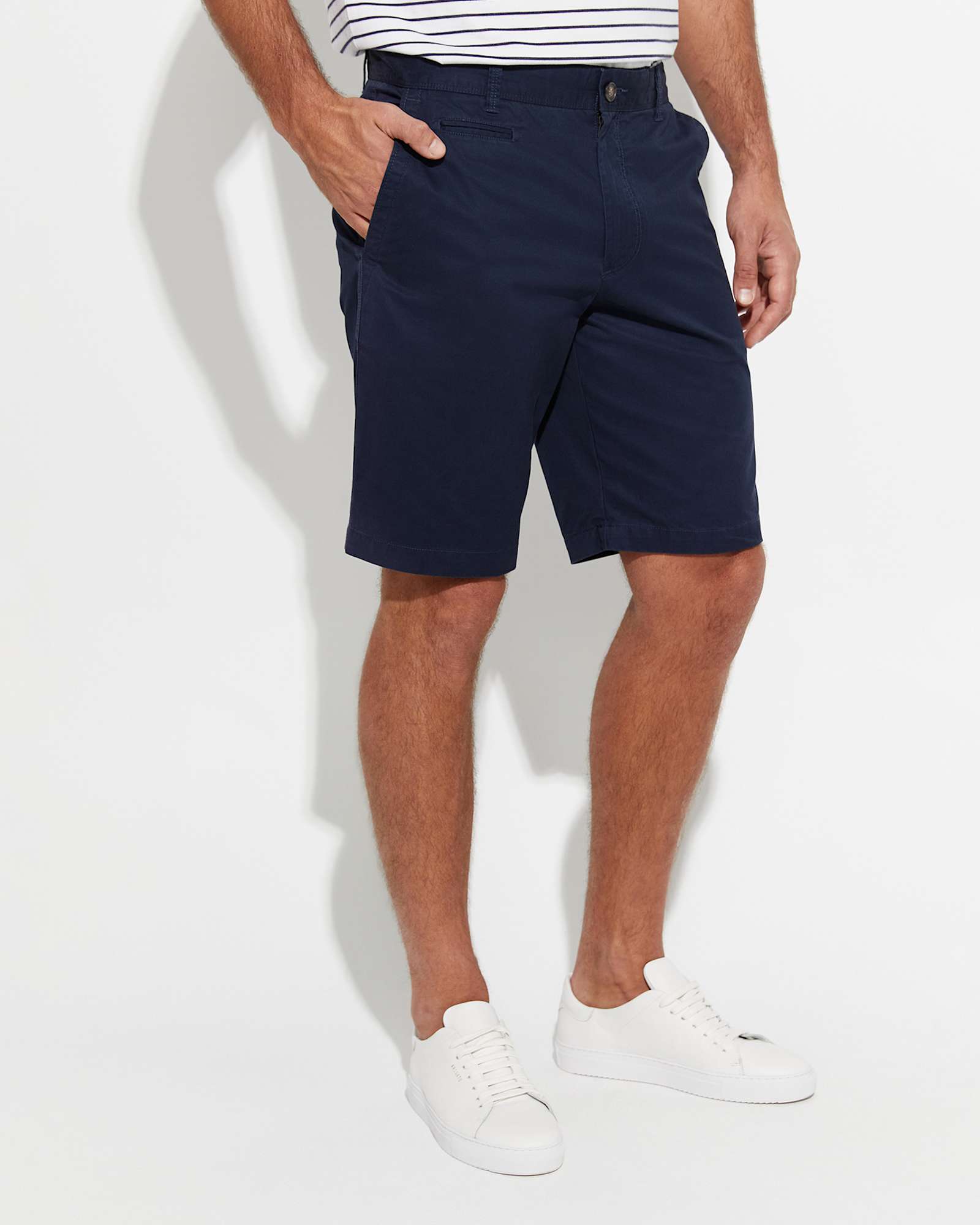 Classic Chino Short in AIRFORCE BLUE