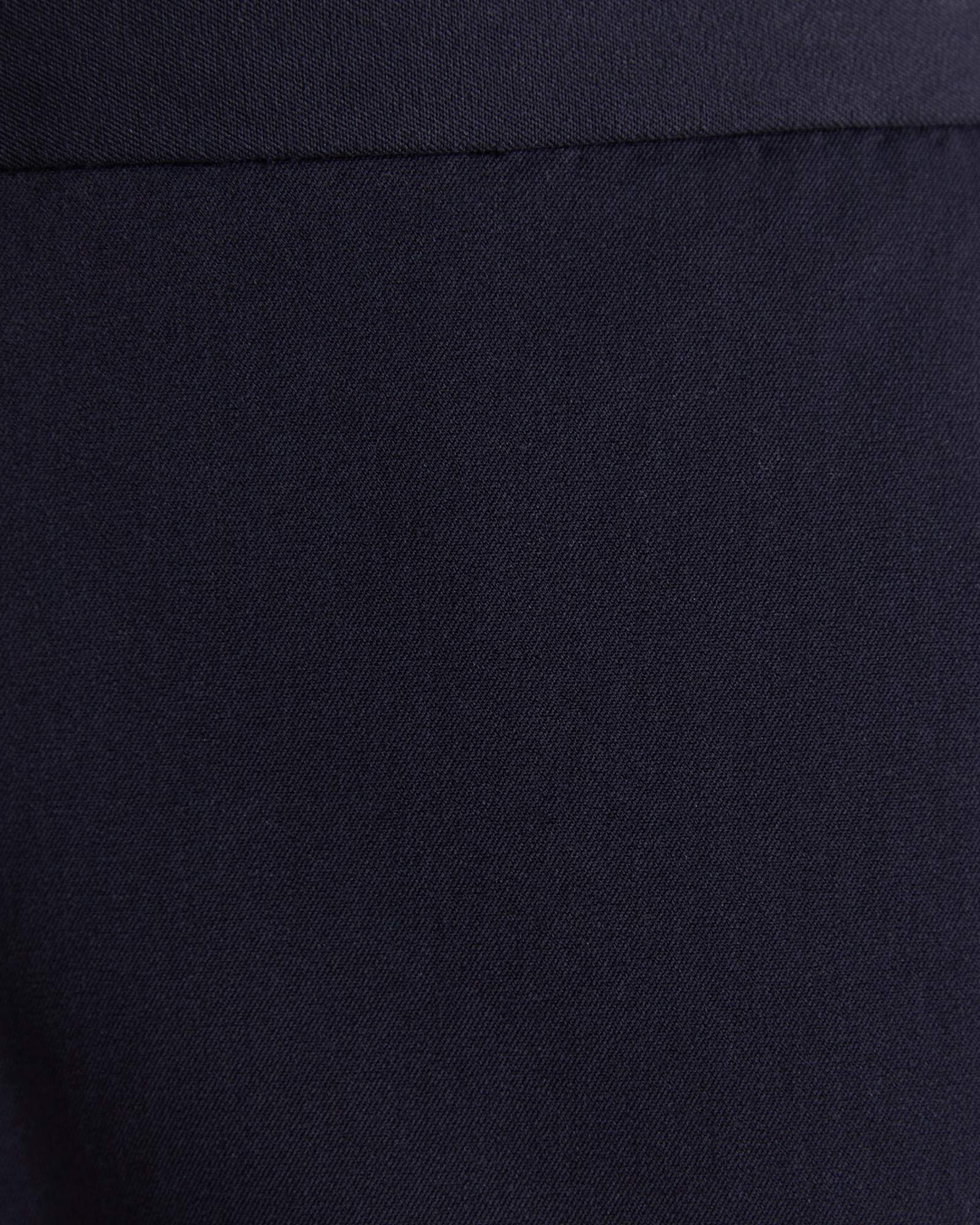 Yvonne Pant in NAVY