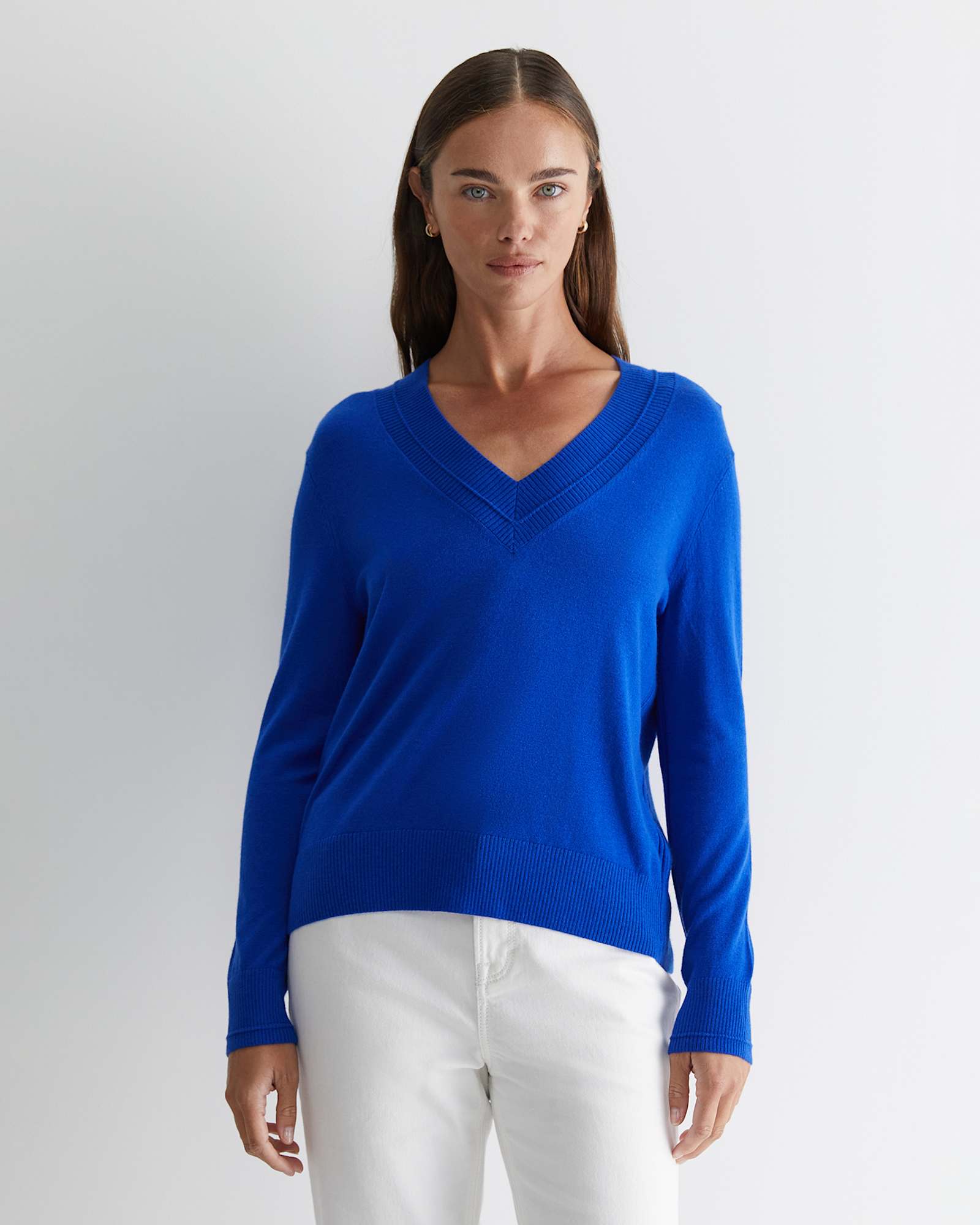 Laurina V-neck Sweater in COBALT