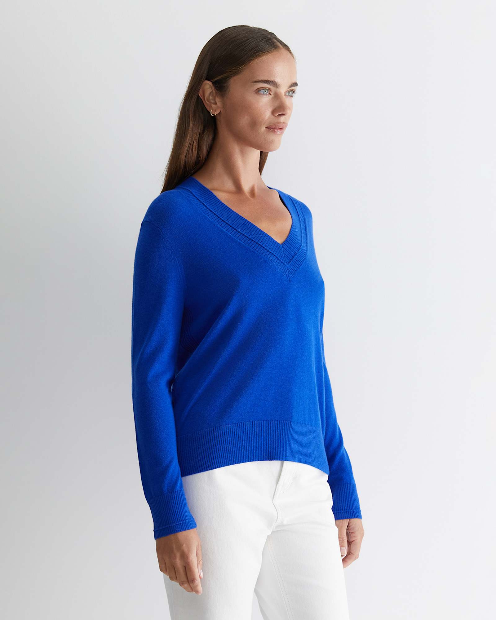 Laurina V-neck Sweater in COBALT
