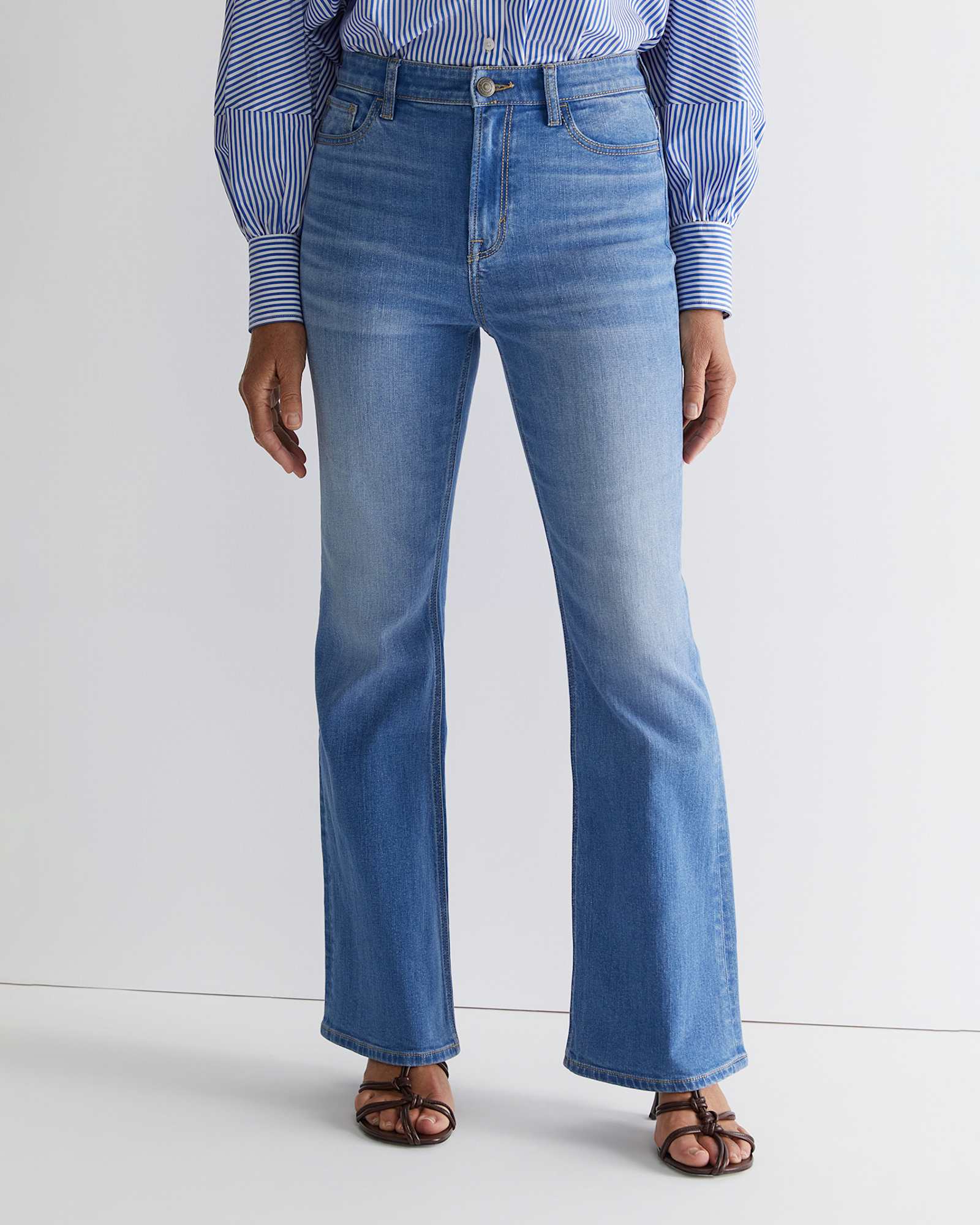 Holly Bootleg Jean in SOFT BLUE