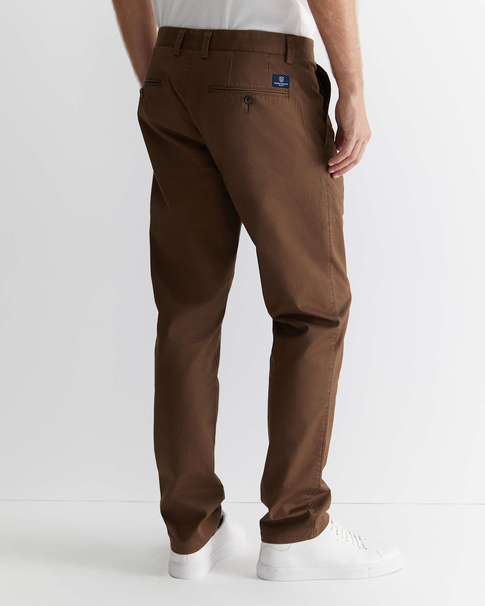 Smith Tapered Chinos in BROWN
